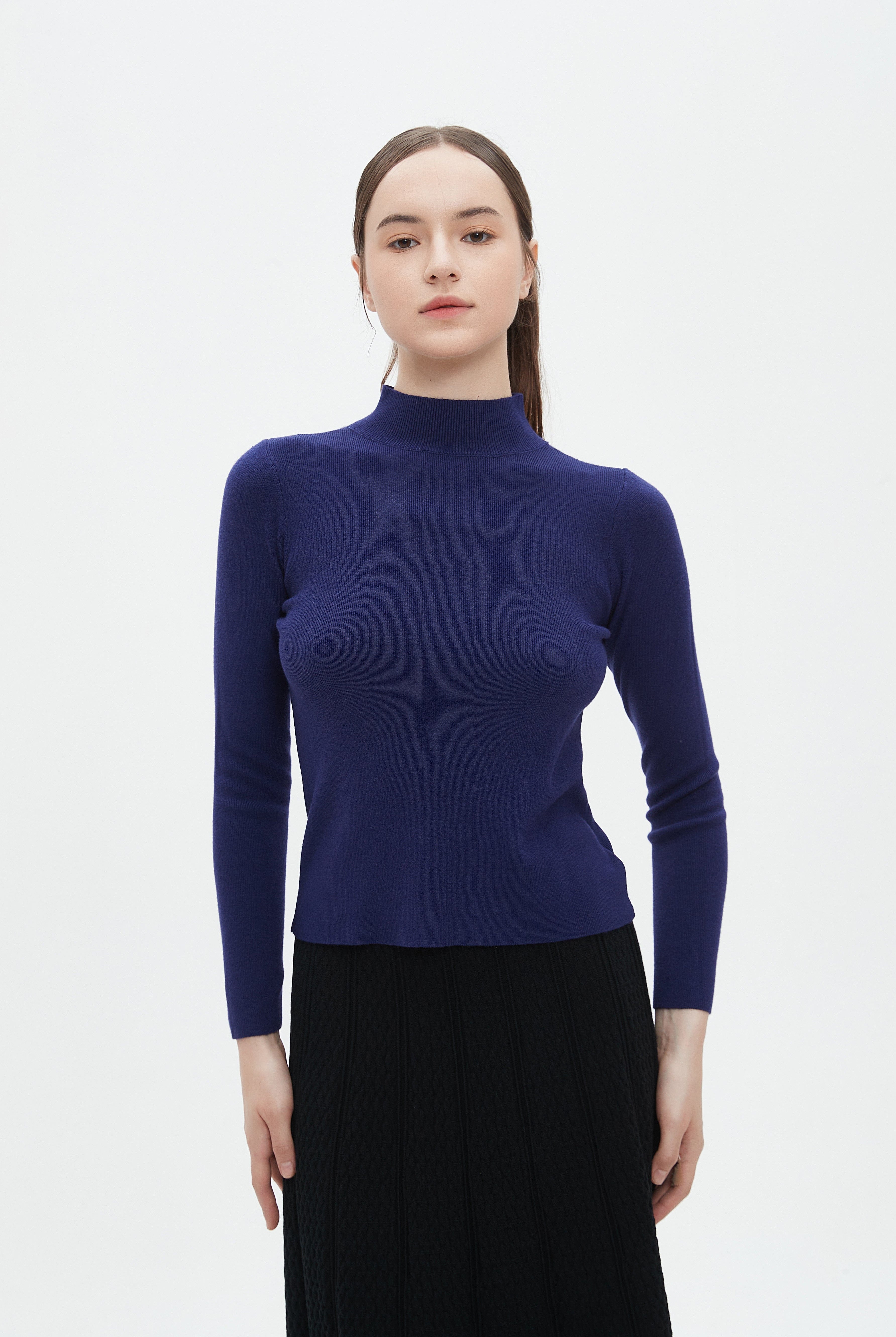 ميكا بلوزة نسائية برقبة عالية وكم طويل للشتاء