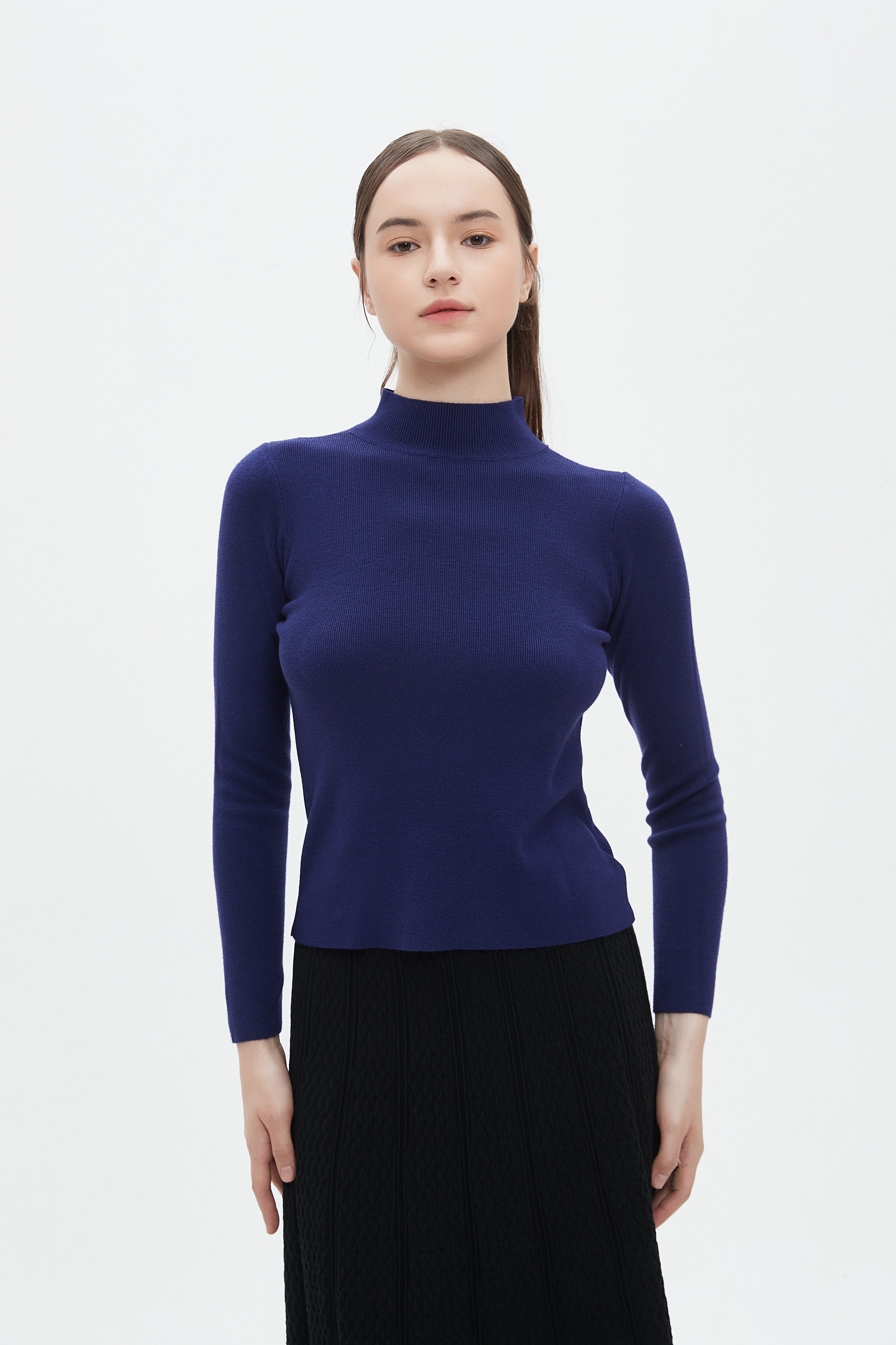 ميكا بلوزة نسائية برقبة عالية وكم طويل للشتاء