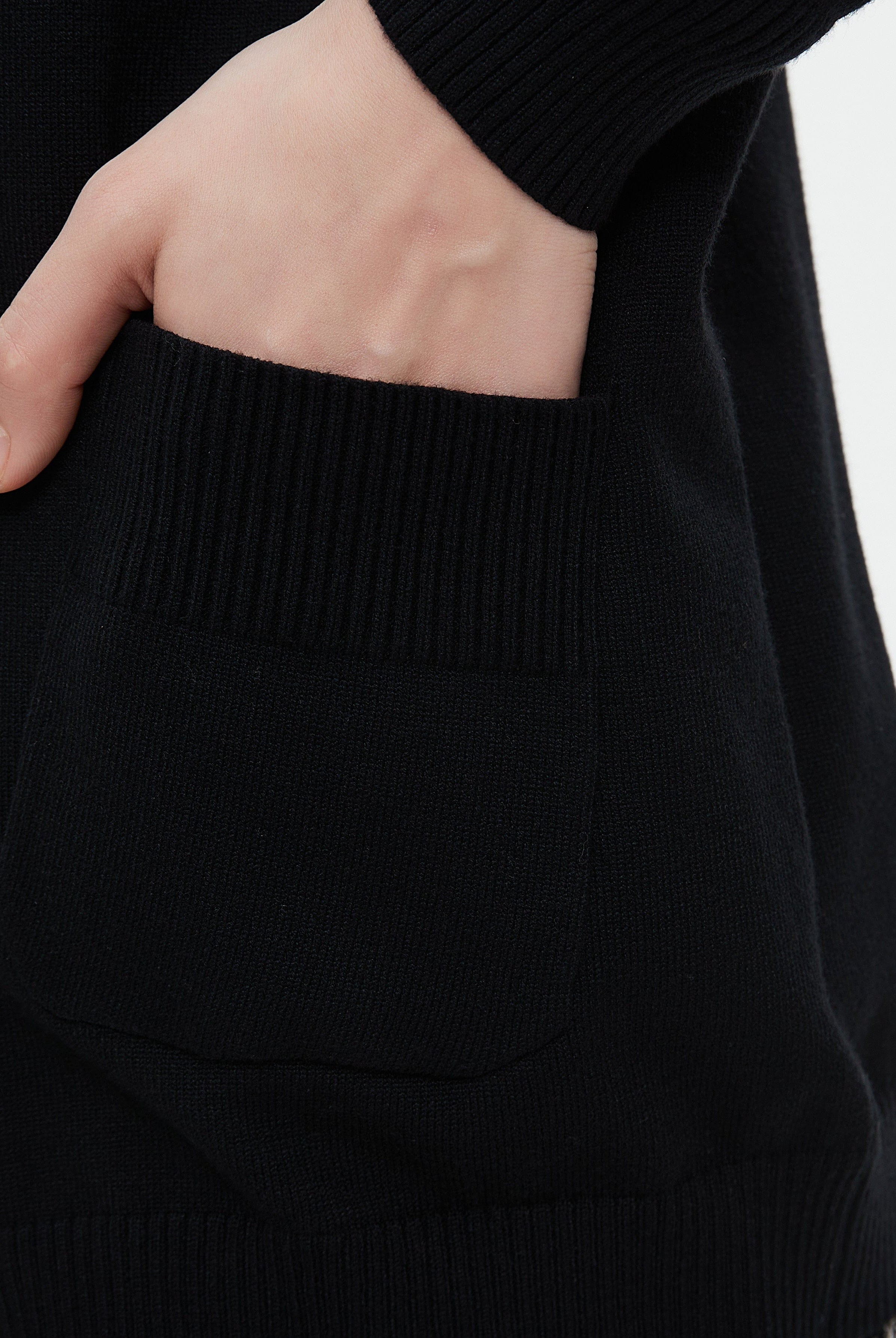 ميكا كارديجان طويل برقبة طويلة سادة