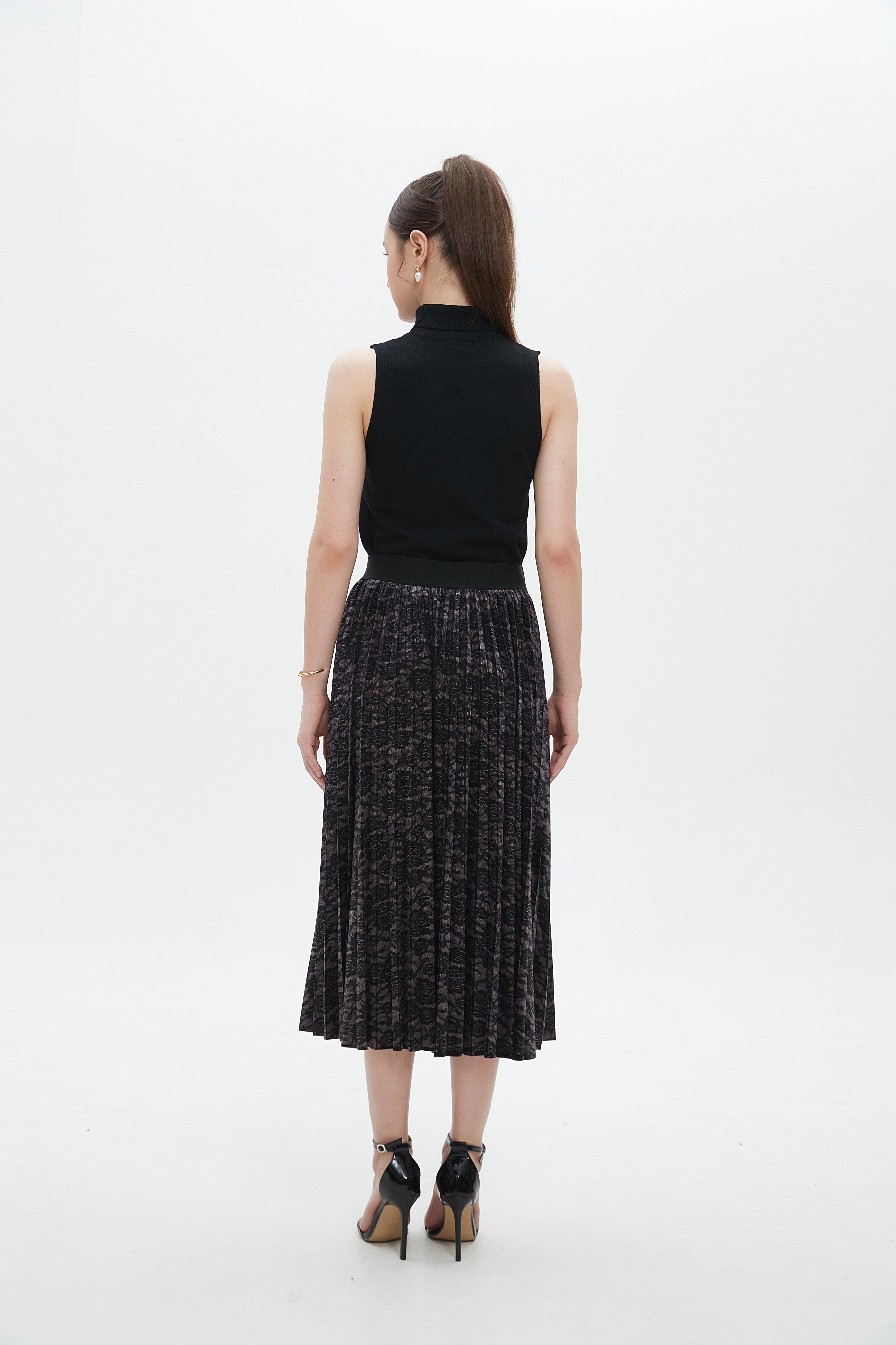 ميكا جيبة ميدي بليسية مطرزة