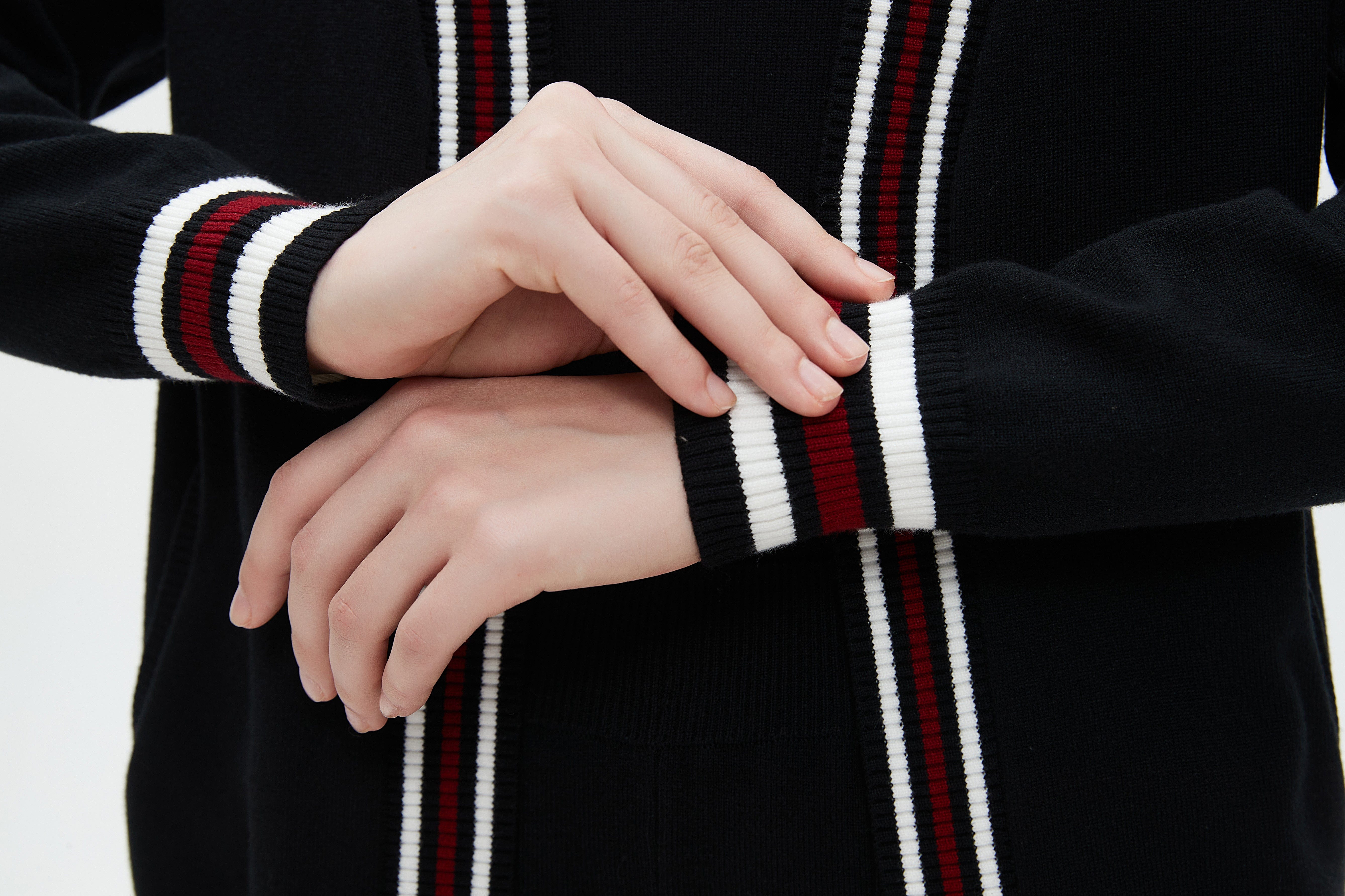 ميكا كارديجان طويل منقوش بخياطة ملونة