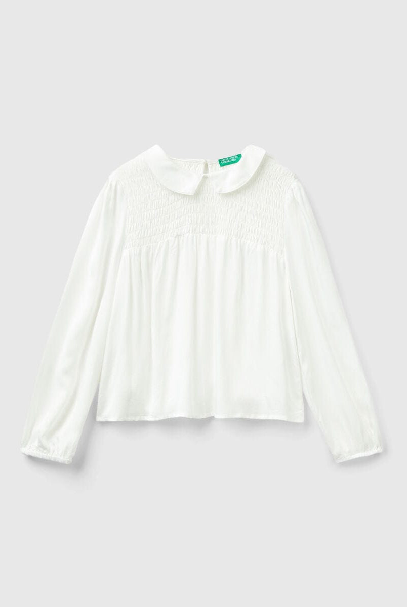 يونايتد كولورز اوف بينيتون بلوزة بناتي فيسكوز بتفاصيل كشكش وياقه