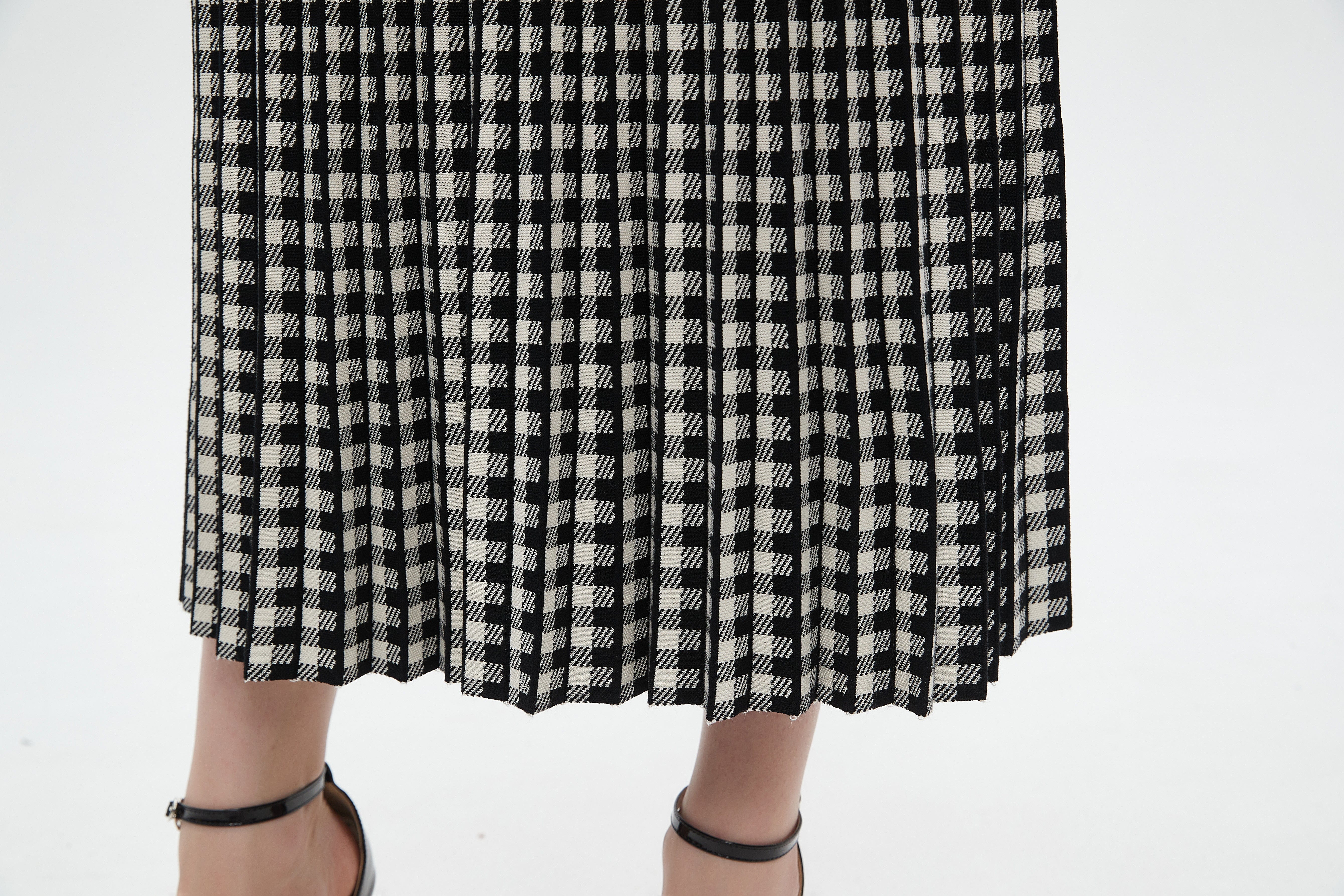 ميكا تنورة نسائية ميدي مربعات مخصرة