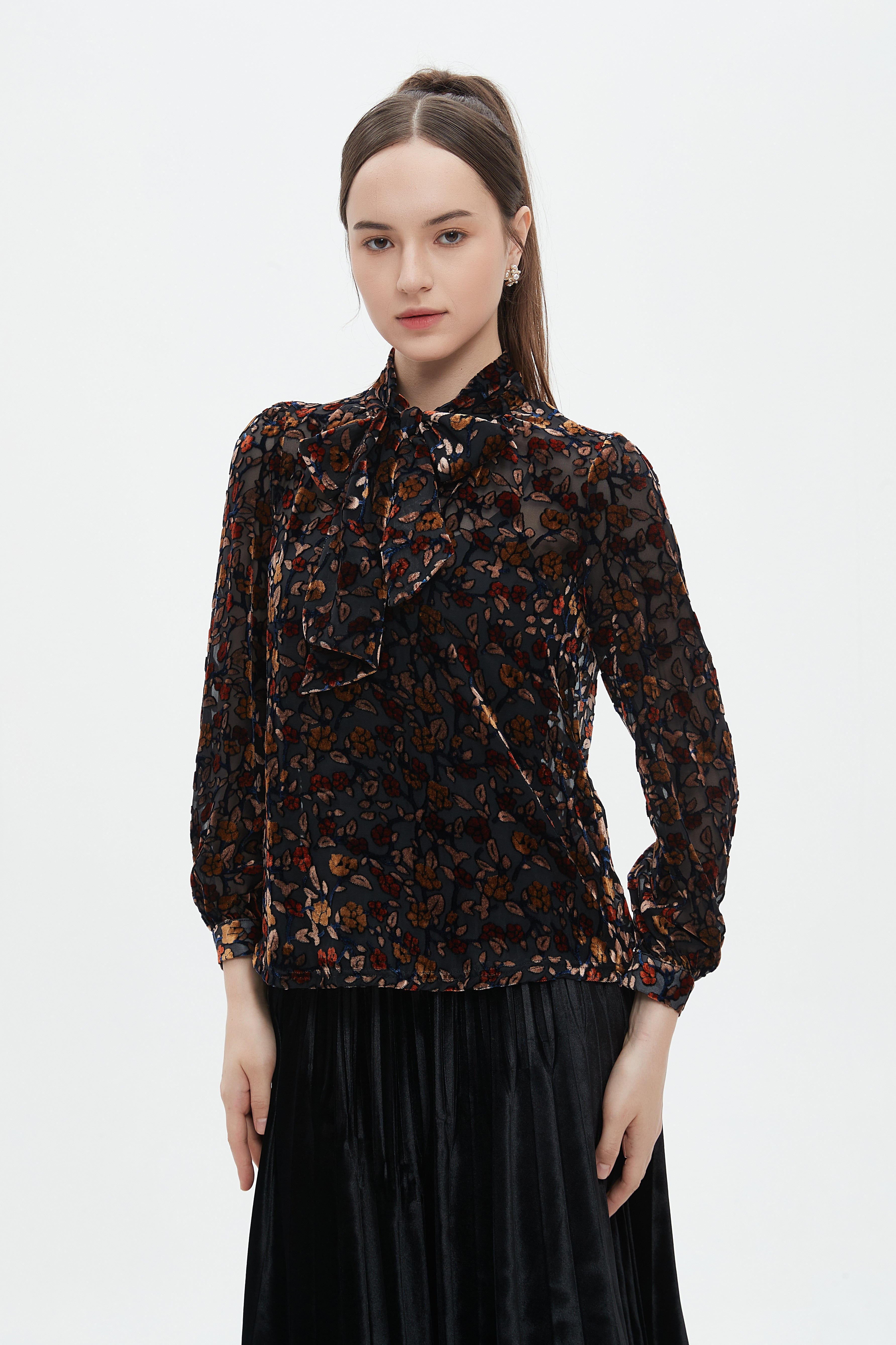 ميكا بلوزة مشجره بأكمام شفافه طويلة نسائي