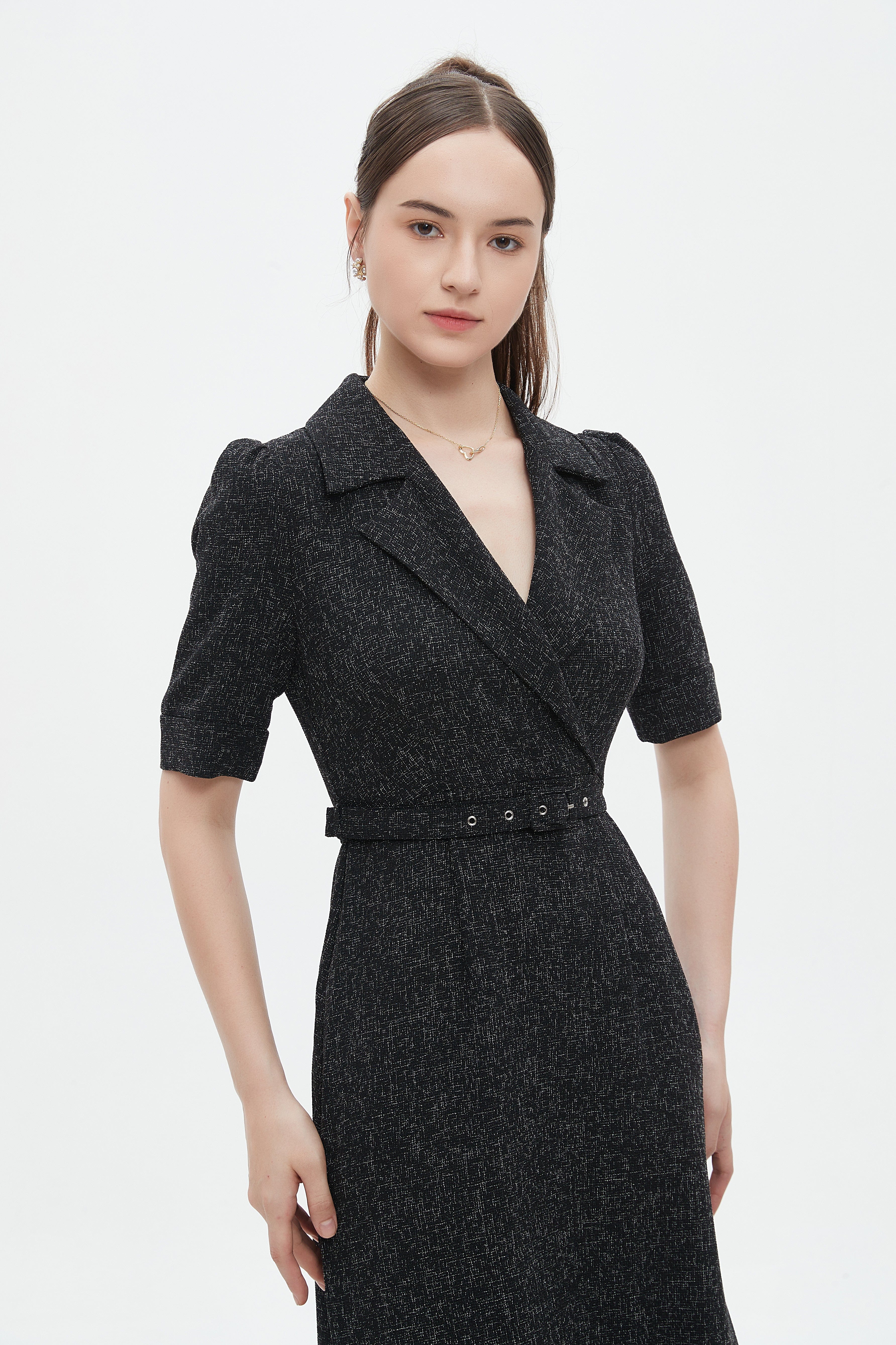 ميكا فستان ميدي ميدى بياقة وحزام على الخصر نص كم