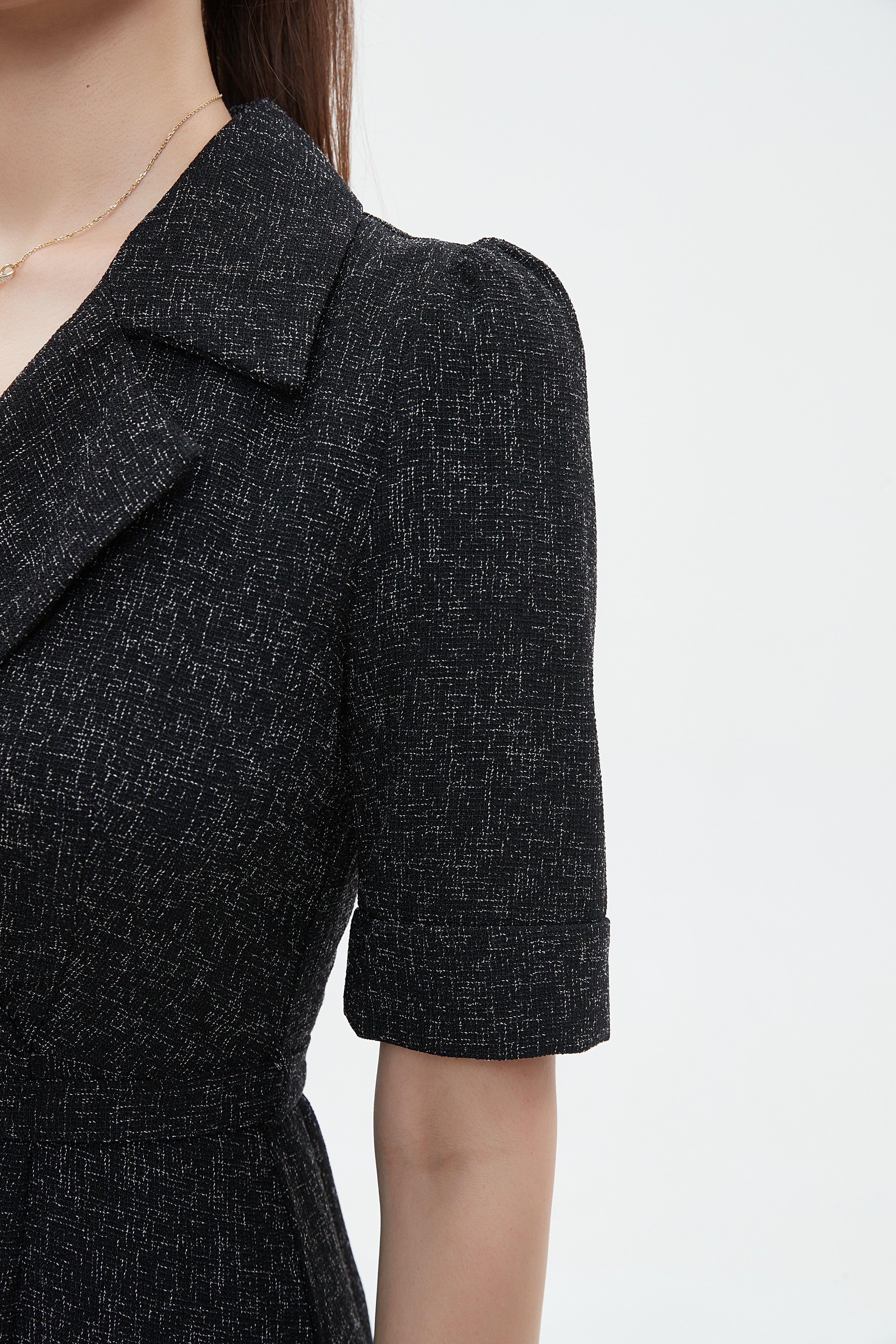 ميكا فستان ميدي ميدى بياقة وحزام على الخصر نص كم