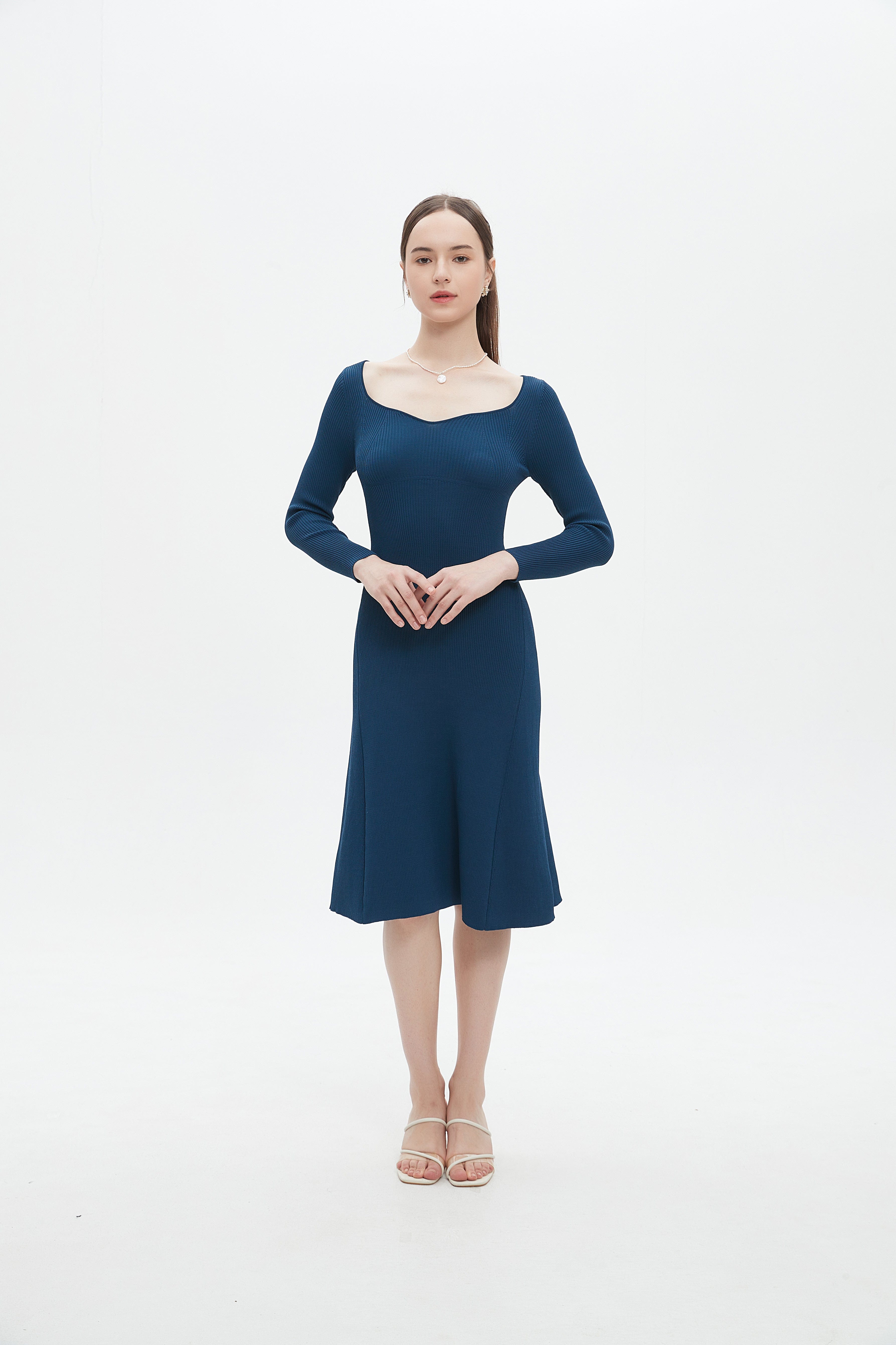 ميكا فستان ميدي ميدى سادة مضلع برقبة مفتوحه نسائى