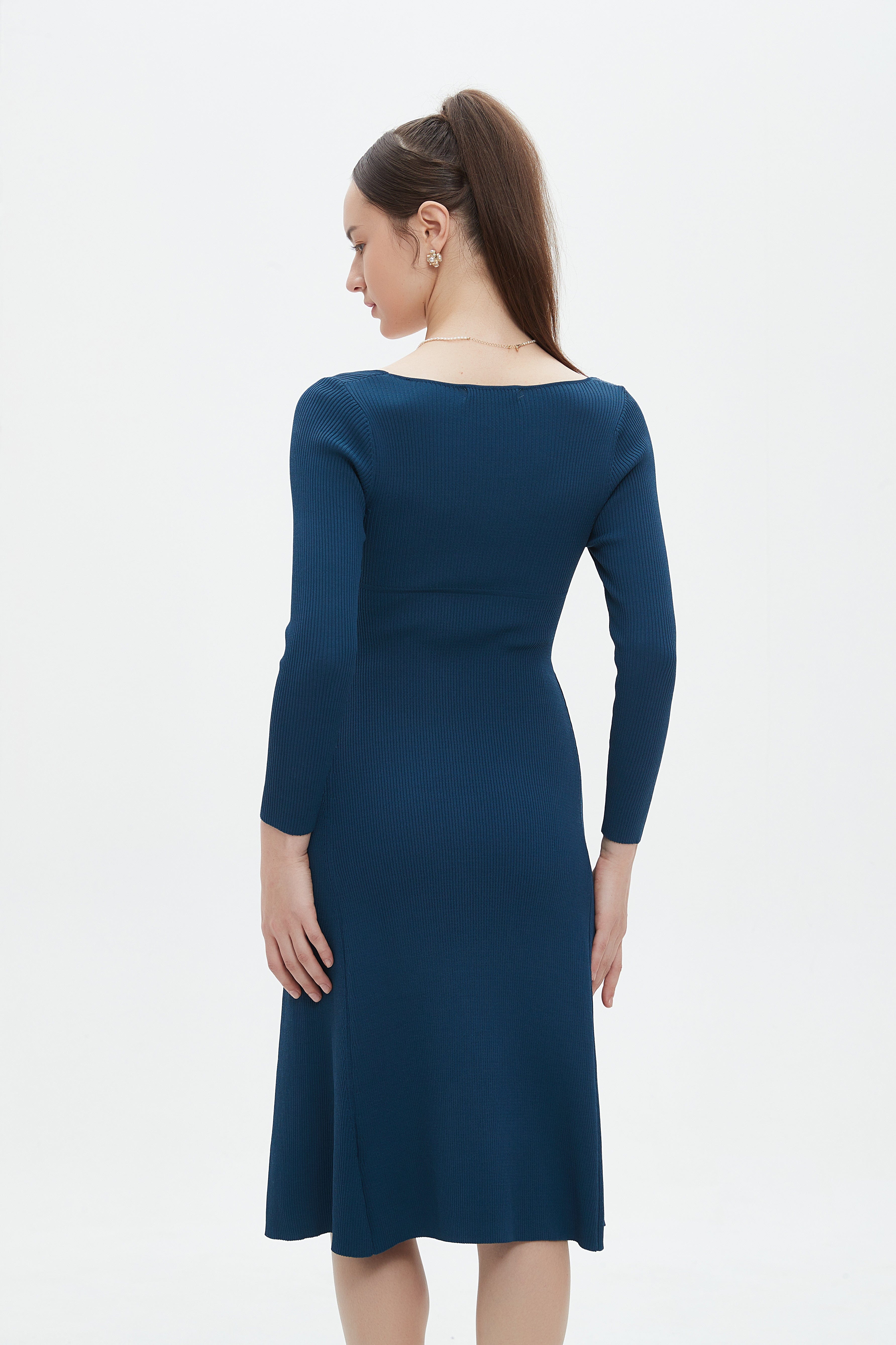 ميكا فستان ميدي ميدى سادة مضلع برقبة مفتوحه نسائى