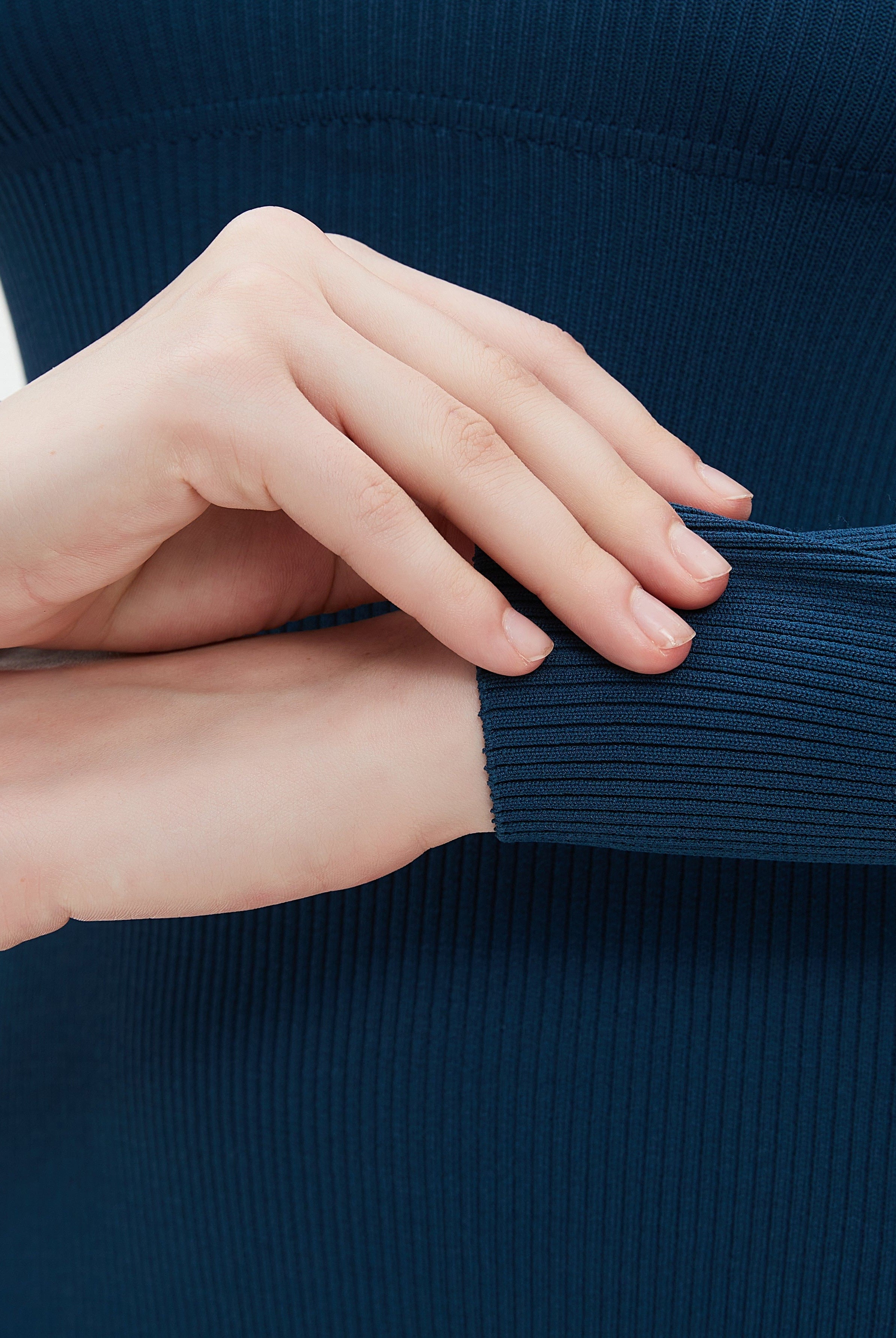 ميكا فستان ميدي ميدى سادة مضلع برقبة مفتوحه نسائى