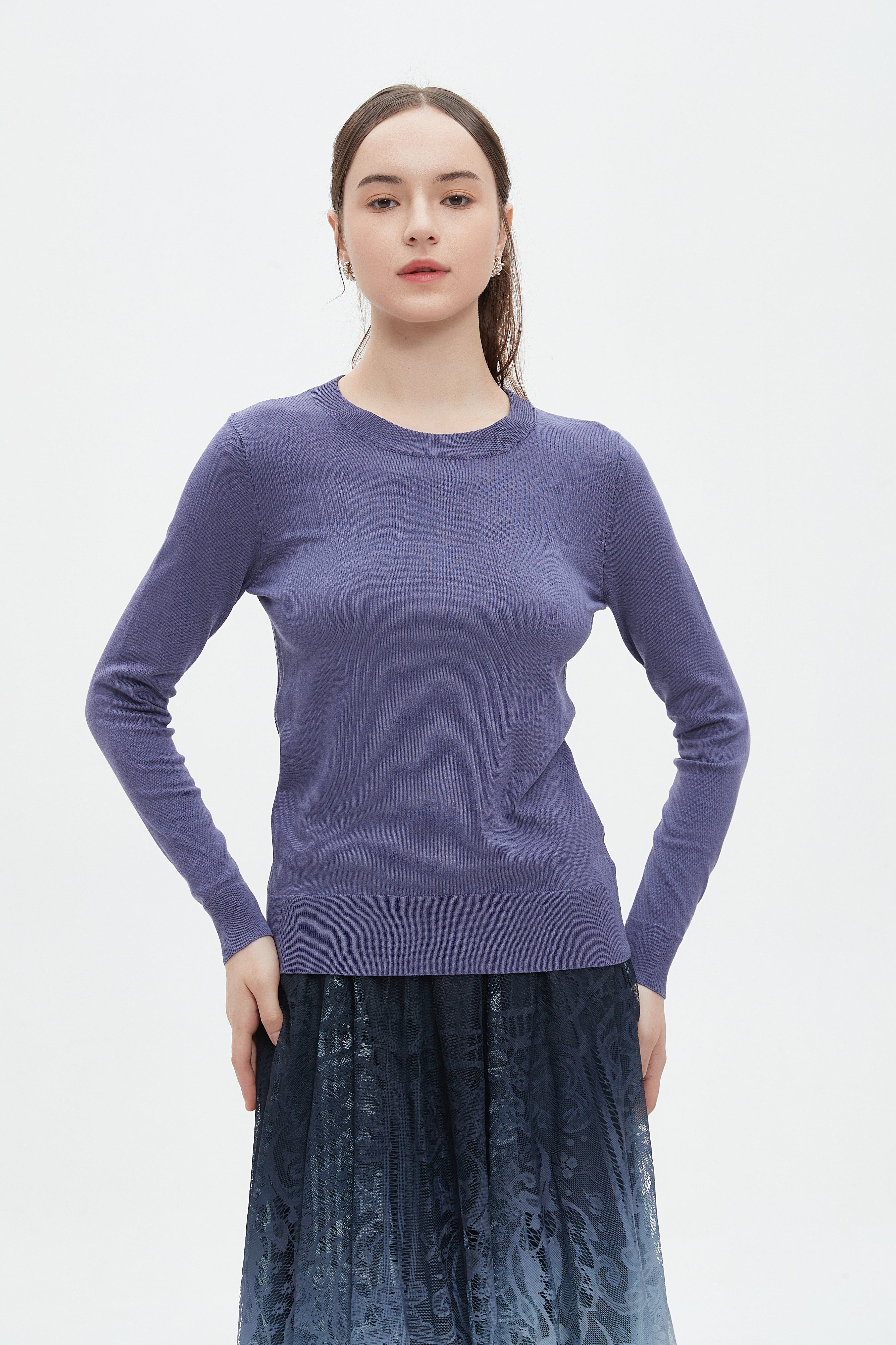 ميكا بلوزة نسائية طويلة برقبة دائرية سادة وكم طويل