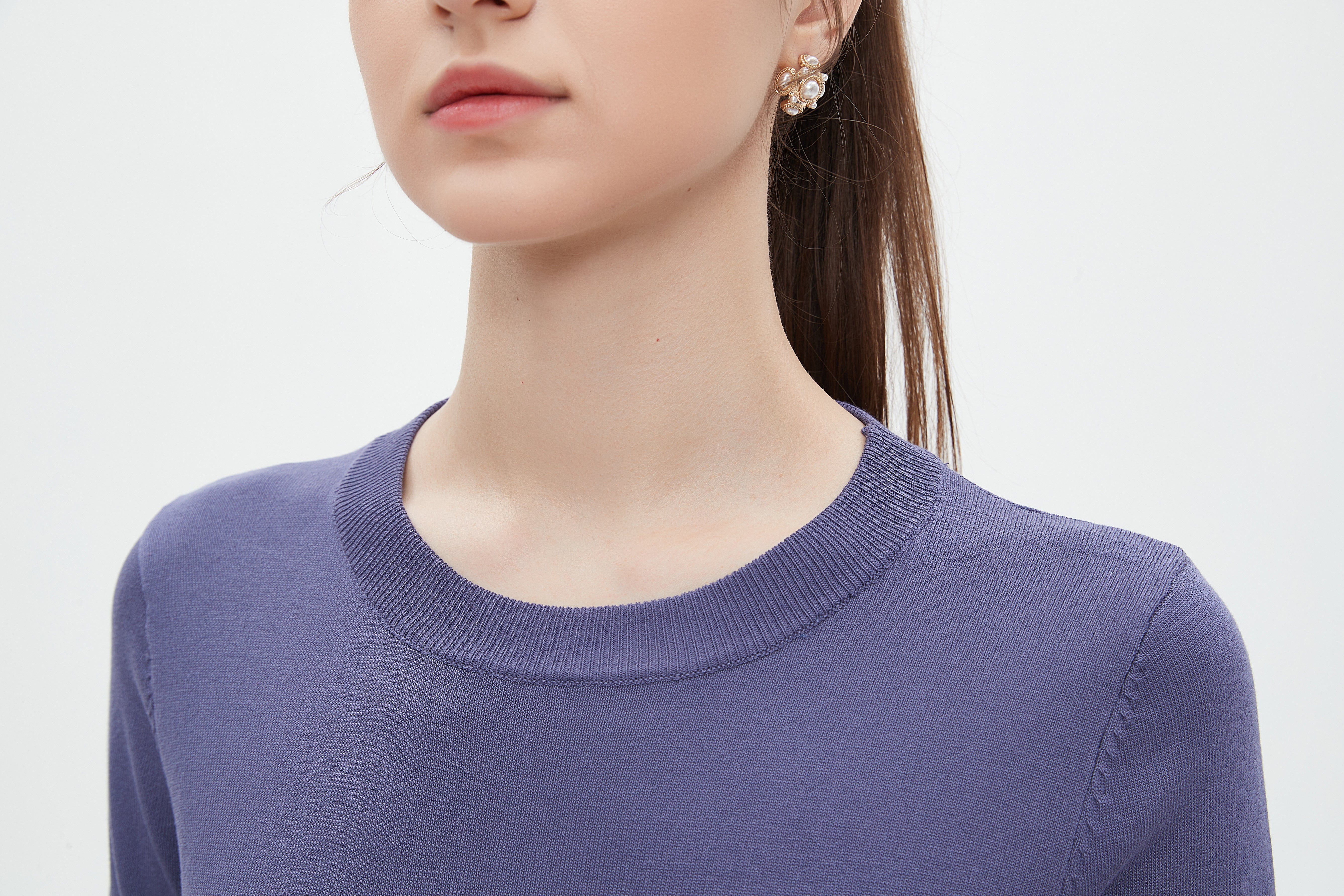 ميكا بلوزة نسائية طويلة برقبة دائرية سادة وكم طويل