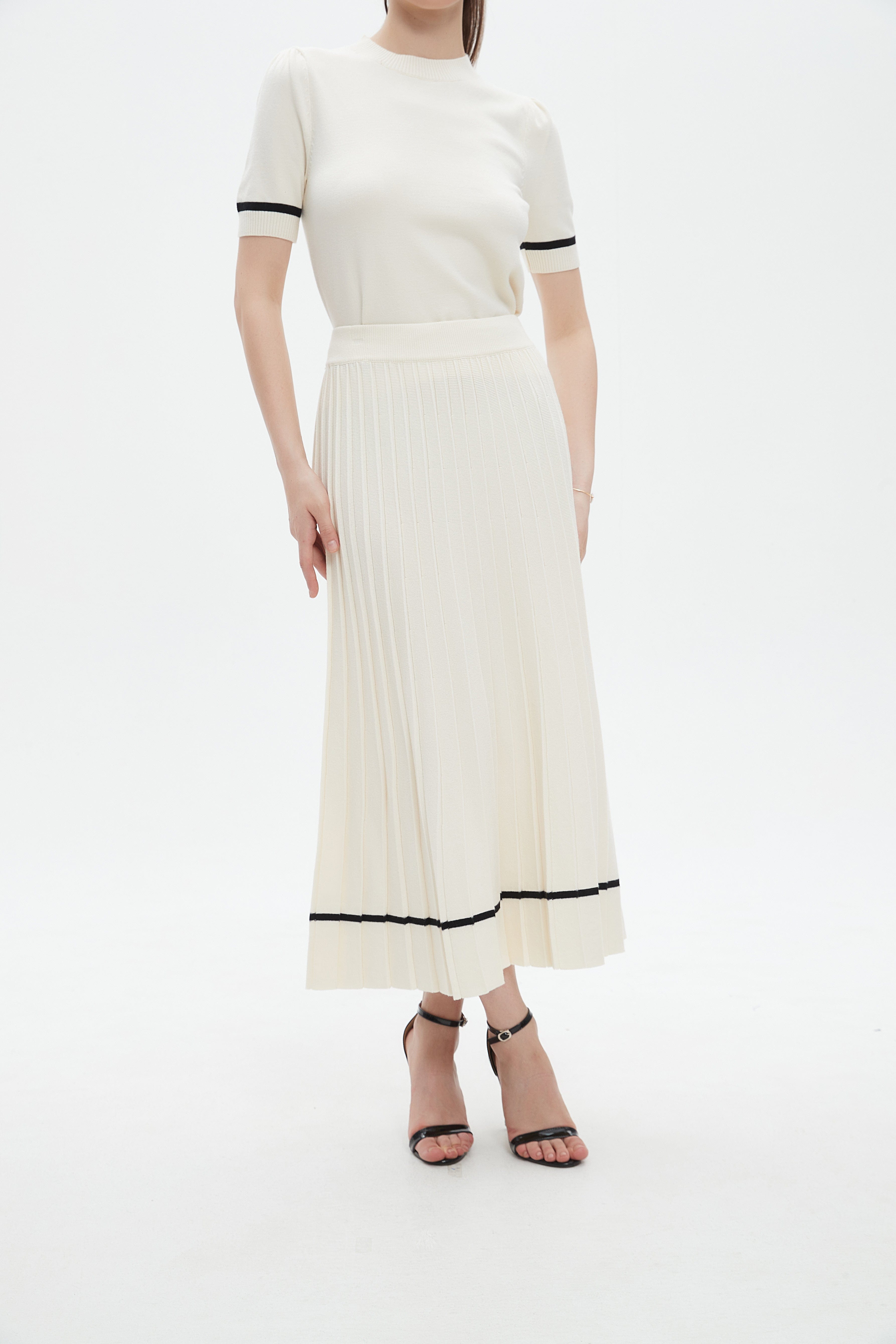 ميكا تنورة ميدي منسوجة بليسية