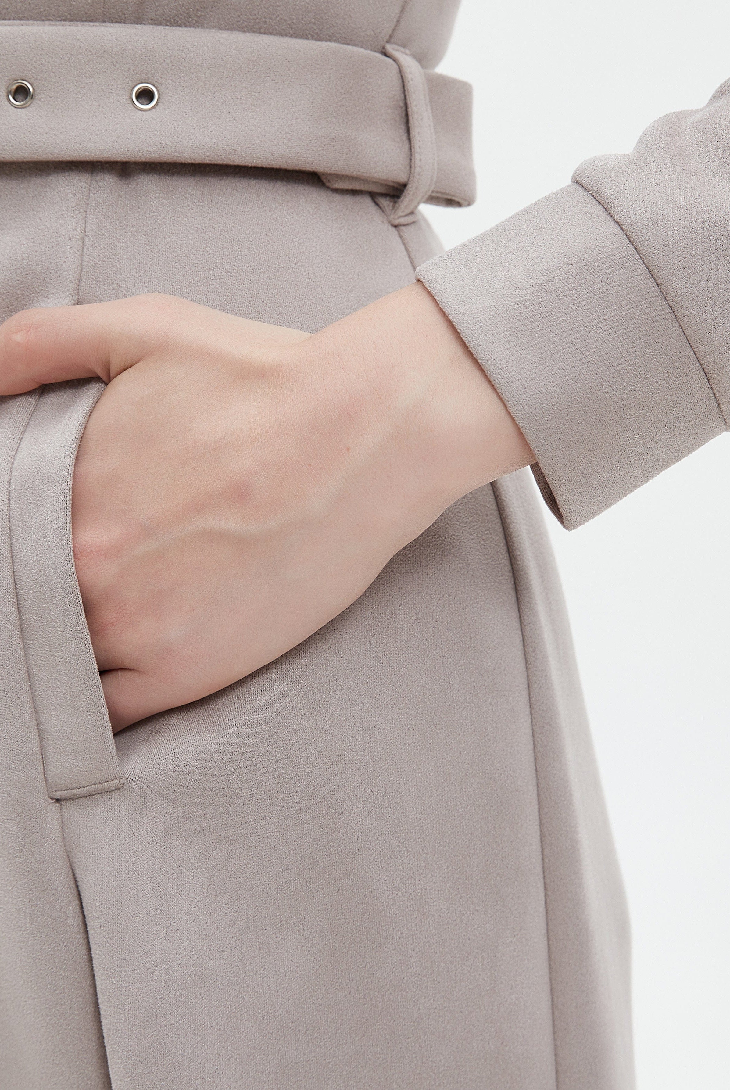 ميكا فستان نسائي ميدي برقبة دائرية وحزام على الحصر بكم طويل سادة