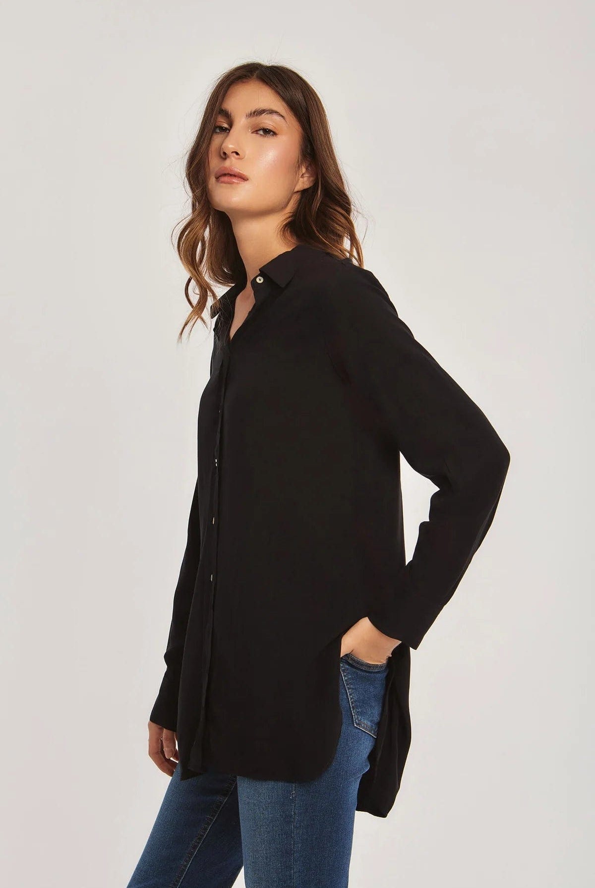 داليدرس بلوزة نسائية سادة مفتوح من الجانبين