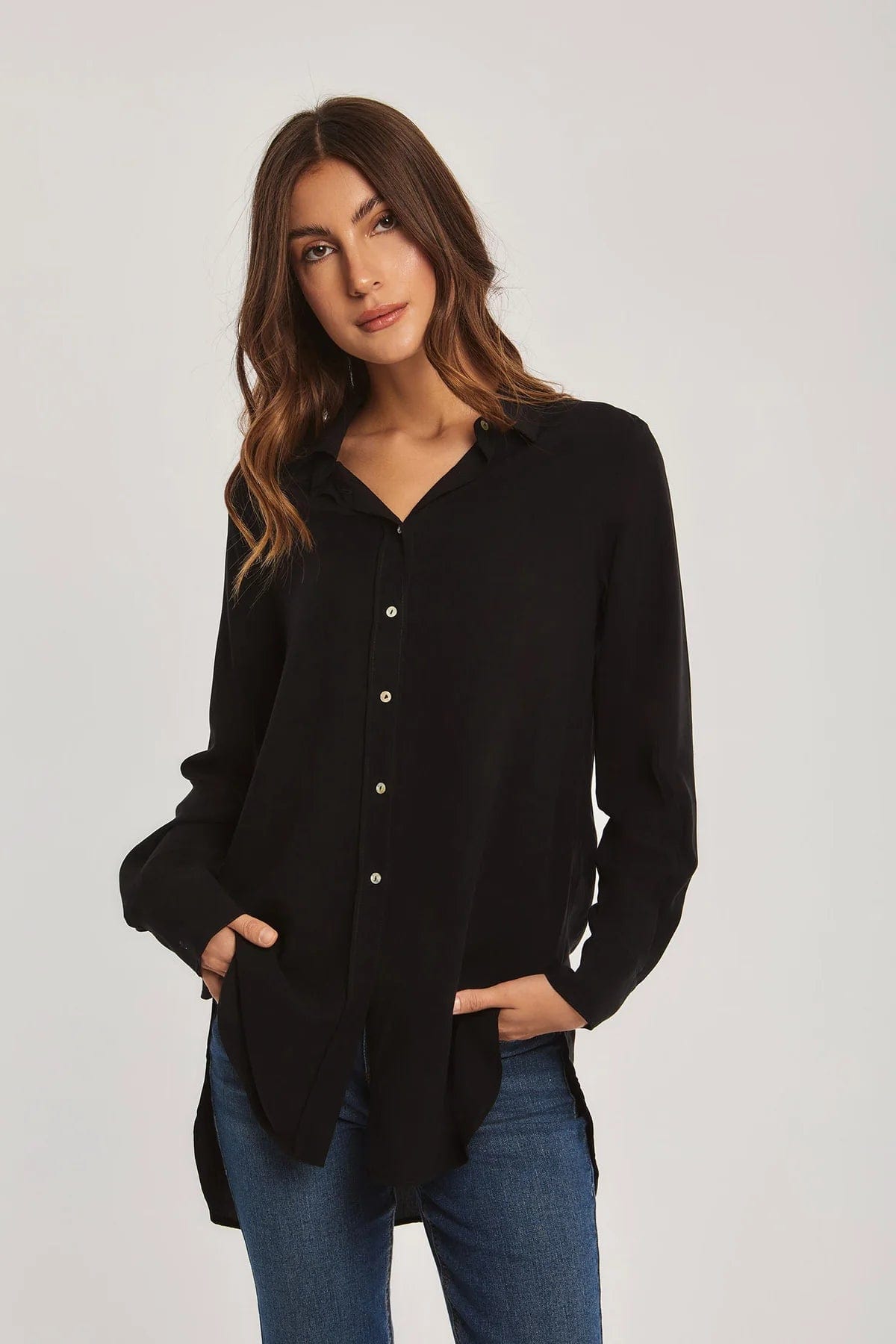 داليدرس بلوزة نسائية سادة مفتوح من الجانبين