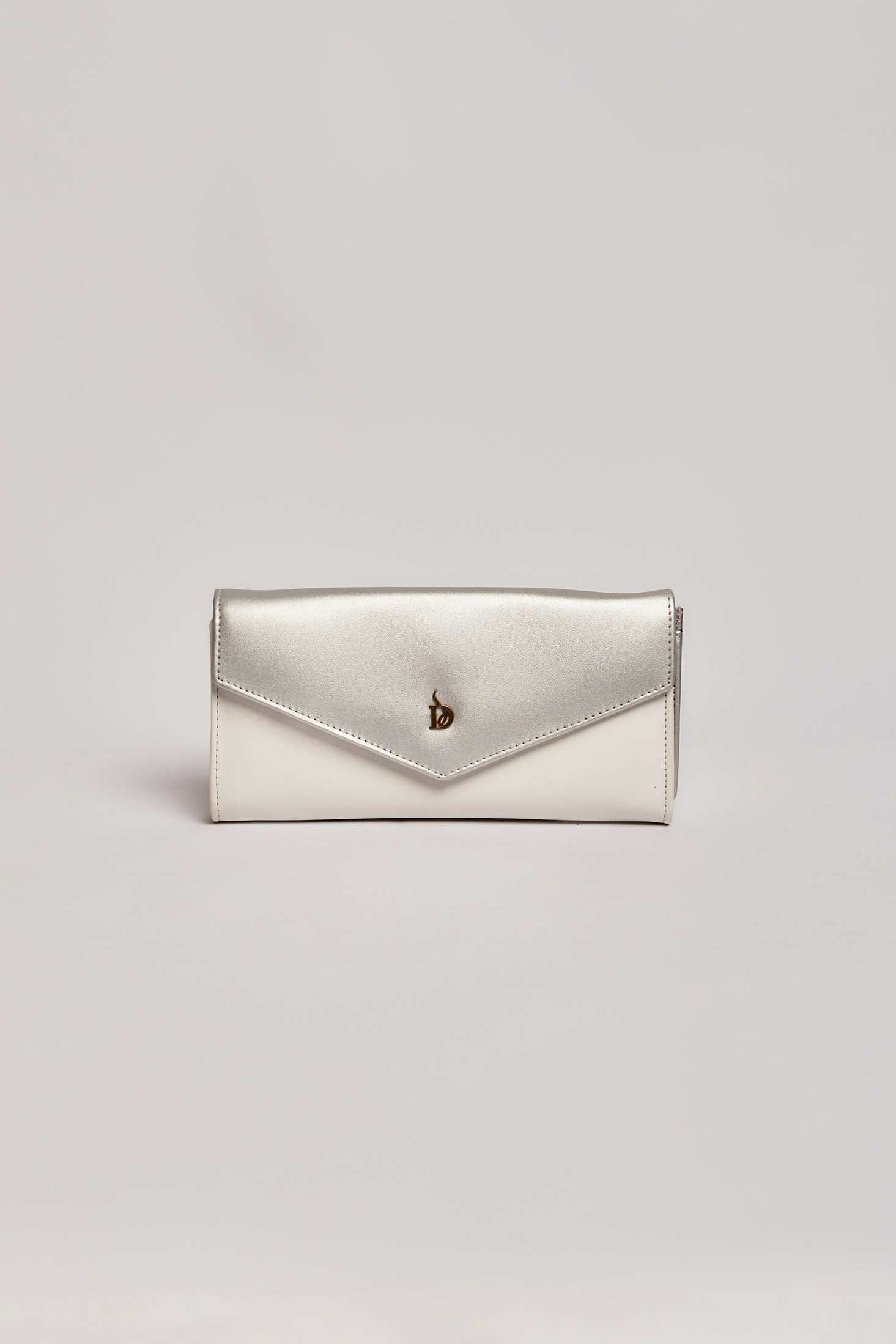 داليدرس محفظة نسائية جلد فضي وأبيض