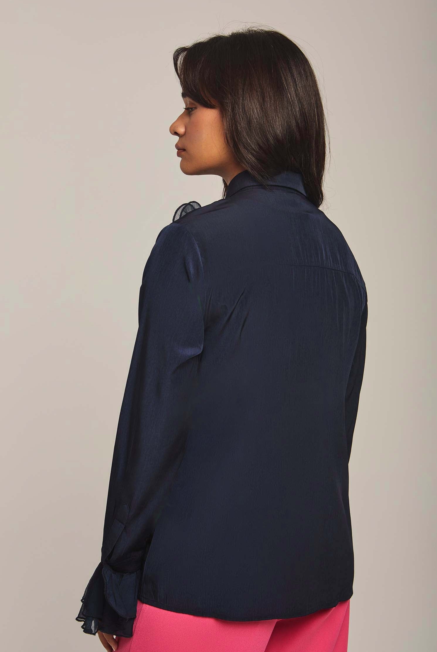 داليدرس بلوزة نسائية بكرانيش في المنتصف