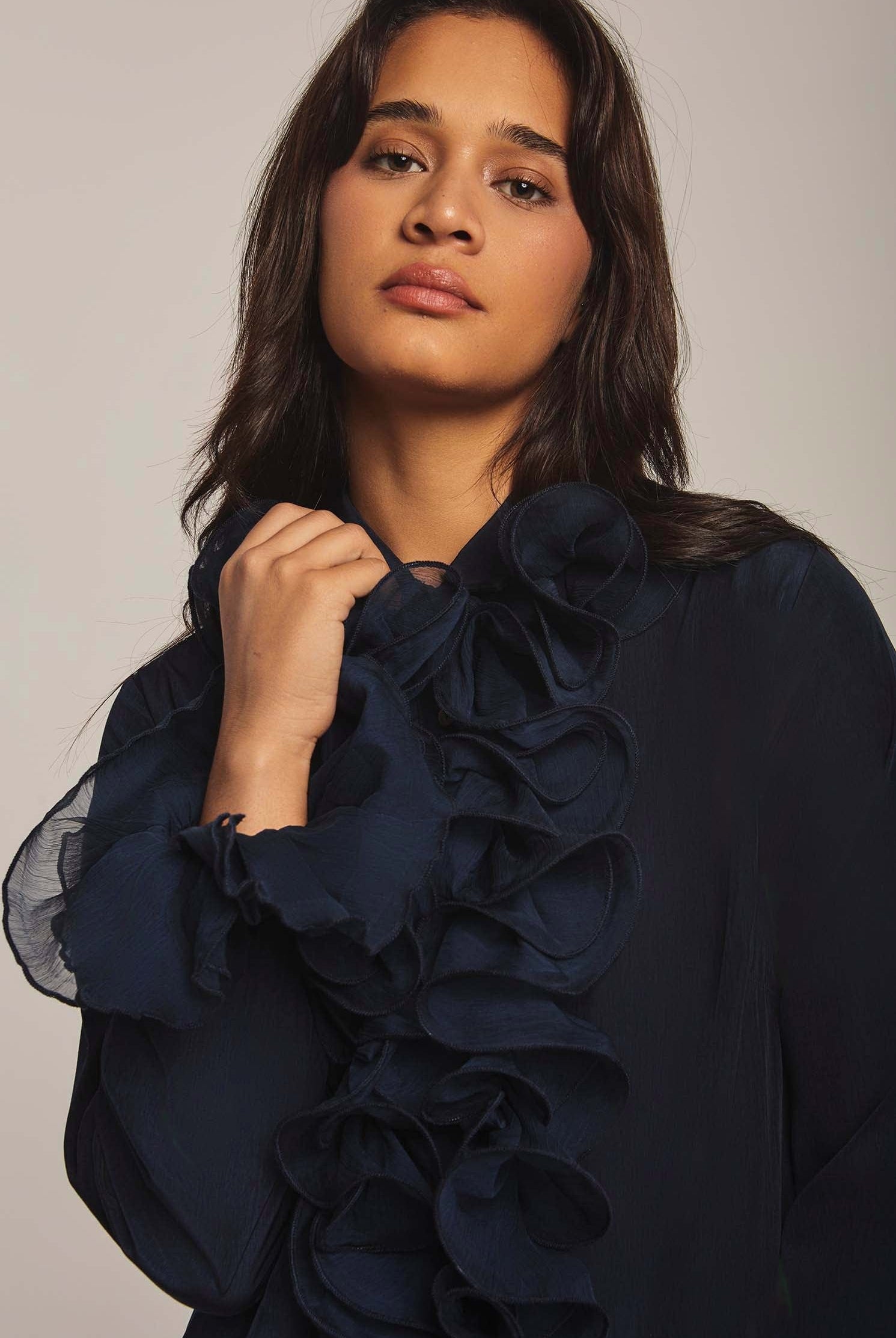 داليدرس بلوزة نسائية بكرانيش في المنتصف