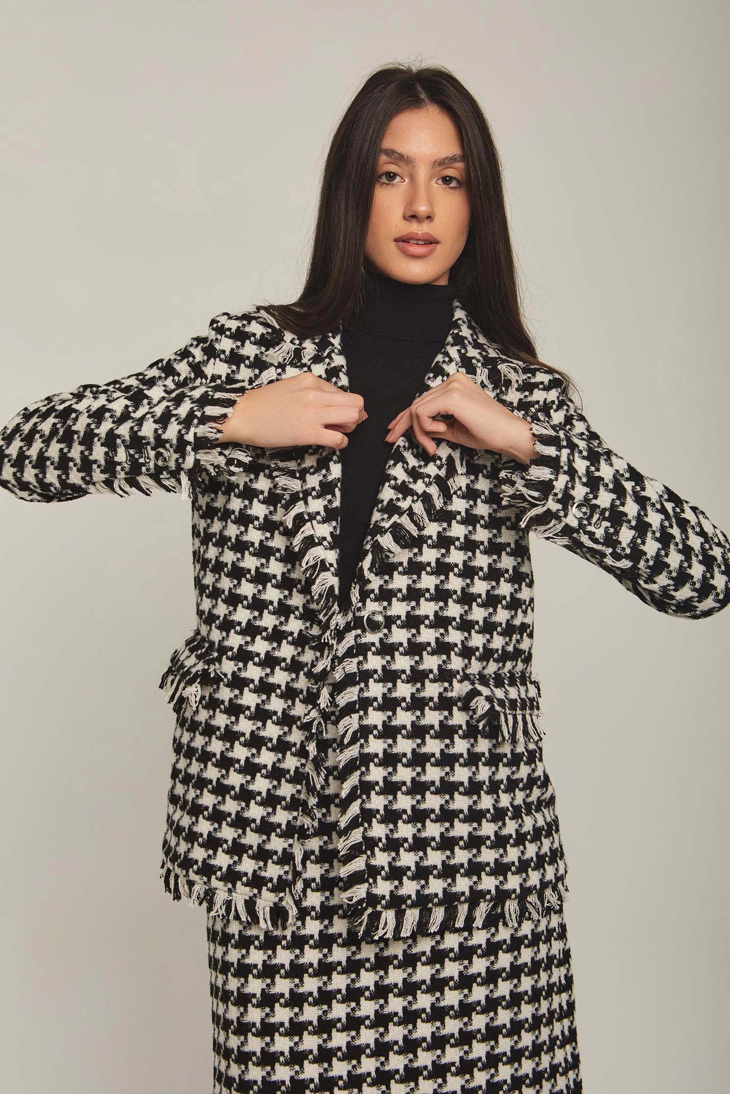 داليدرس كارديجان نسائي كاروه قصير بشراشيب بني غامق