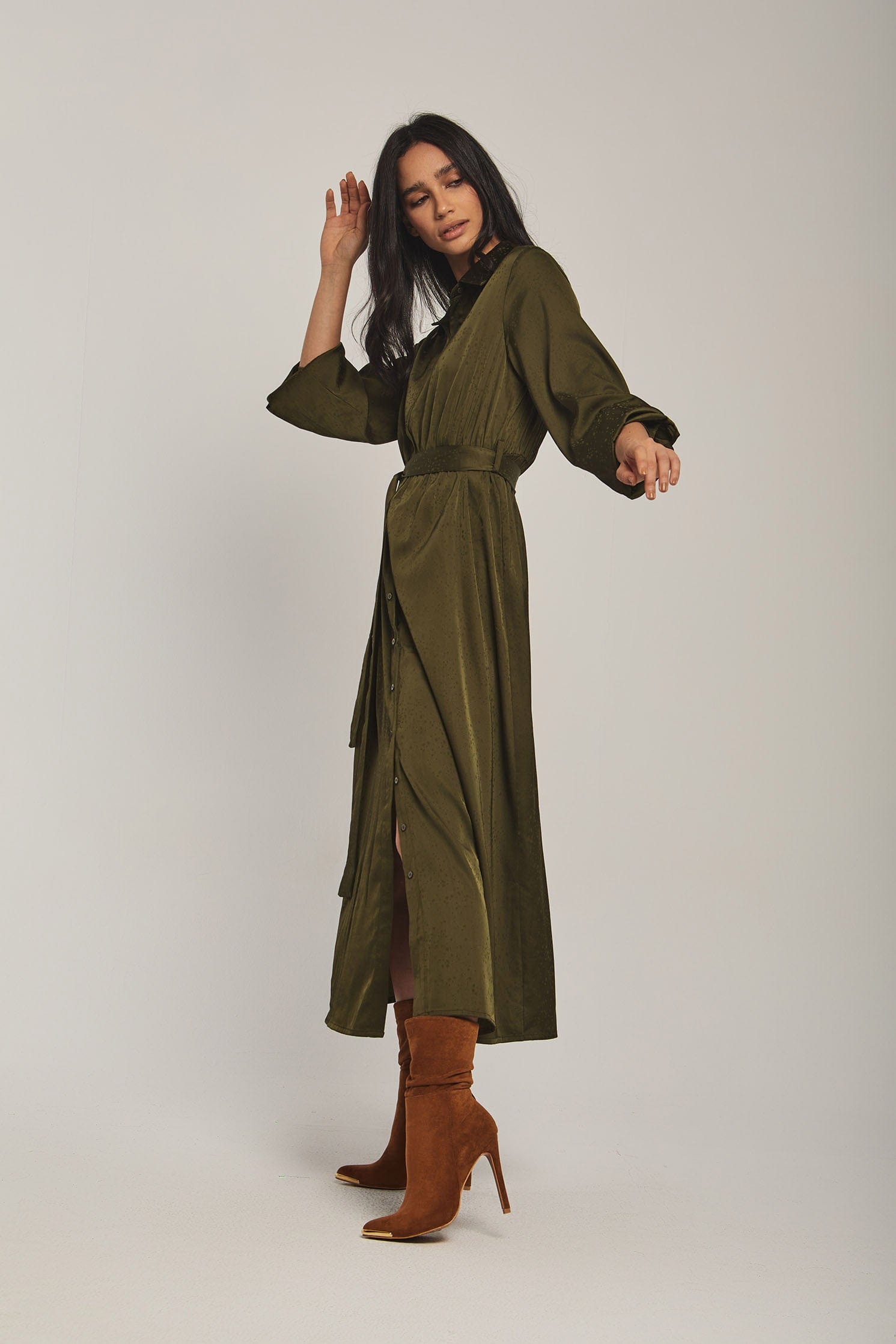 داليدرس فستان نسائي سادة بحزام عالخصر زيتوني