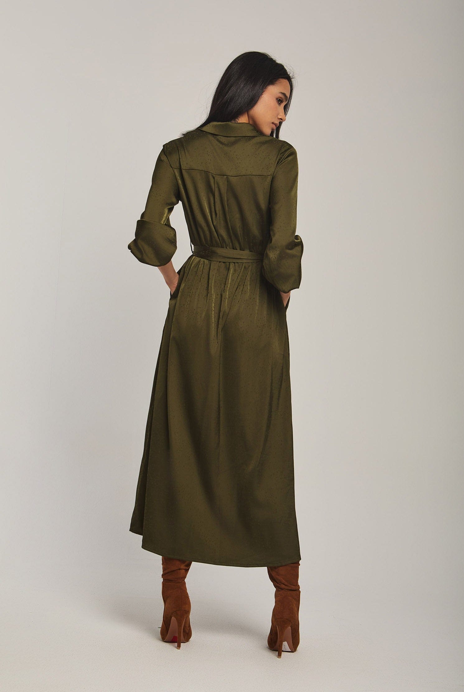 داليدرس فستان نسائي سادة بحزام عالخصر زيتوني