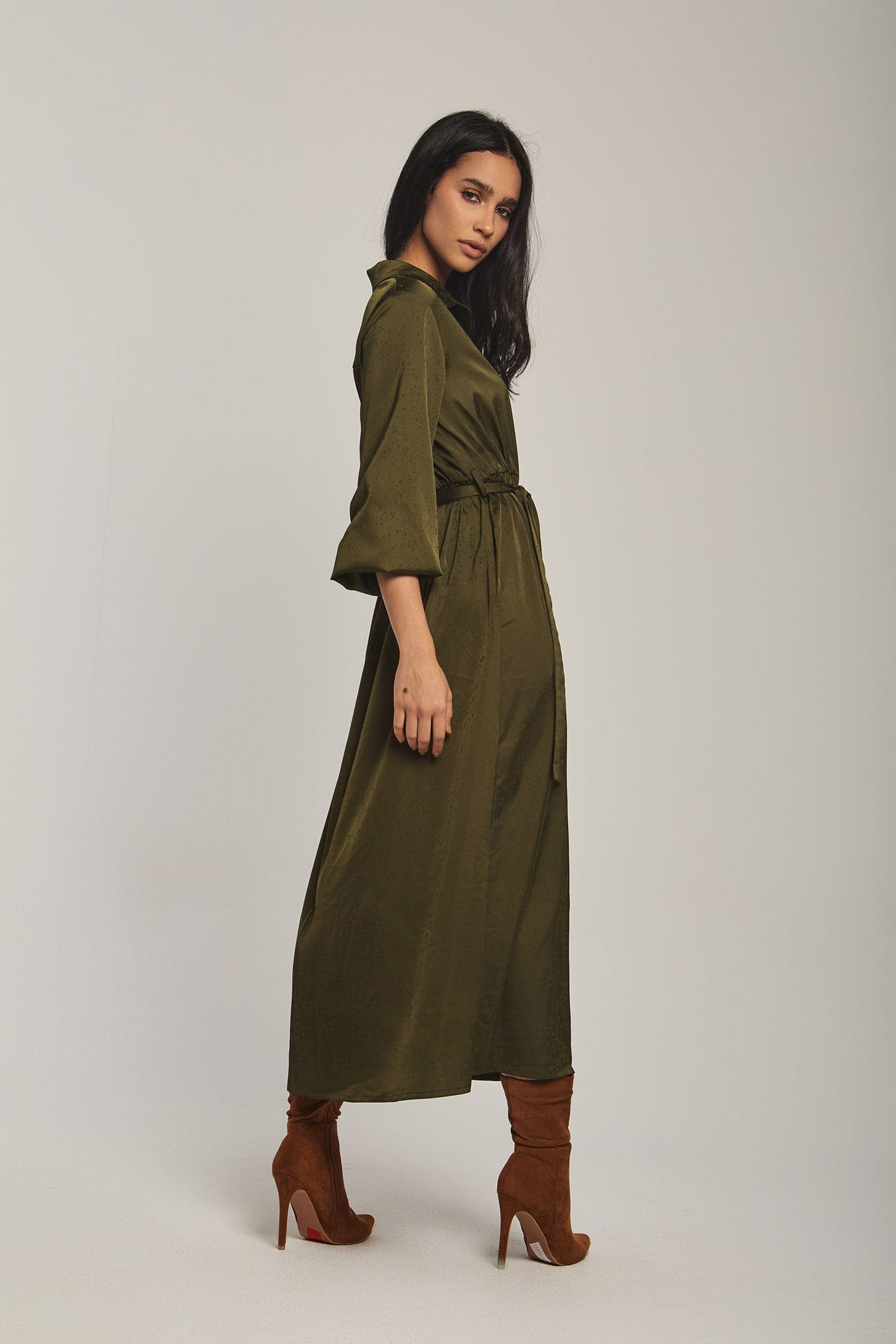 داليدرس فستان نسائي سادة بحزام عالخصر زيتوني