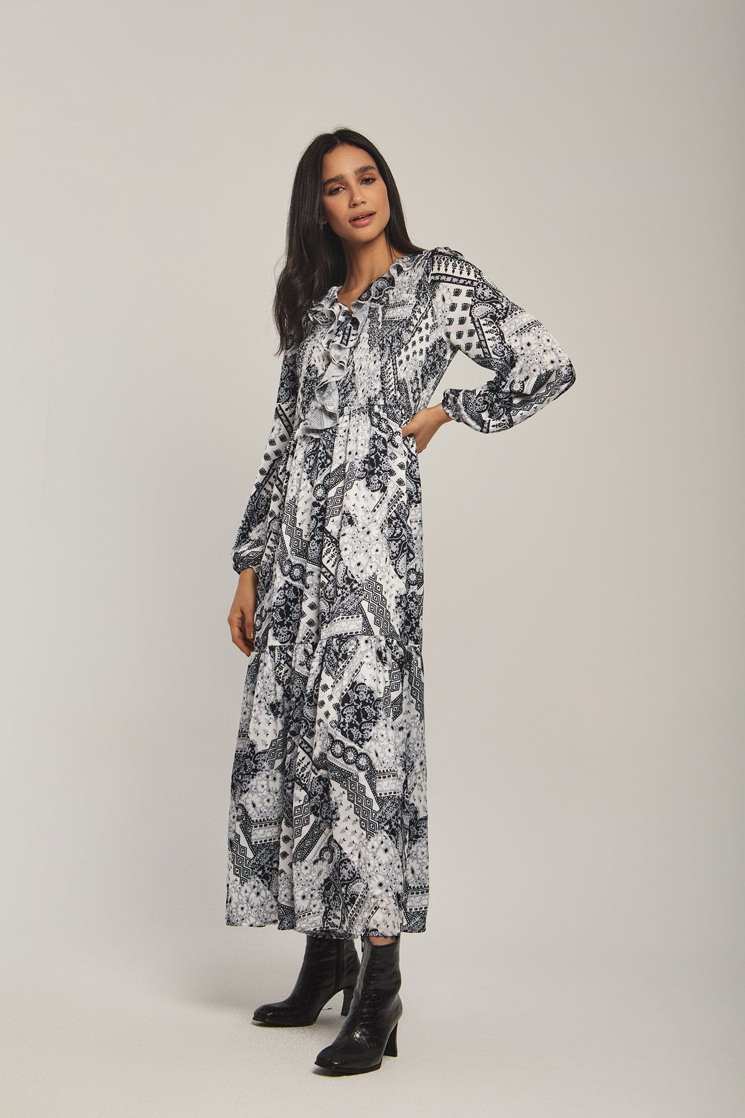 داليدرس فستان نسائي مشجر بكرانيش عالصدر أسود