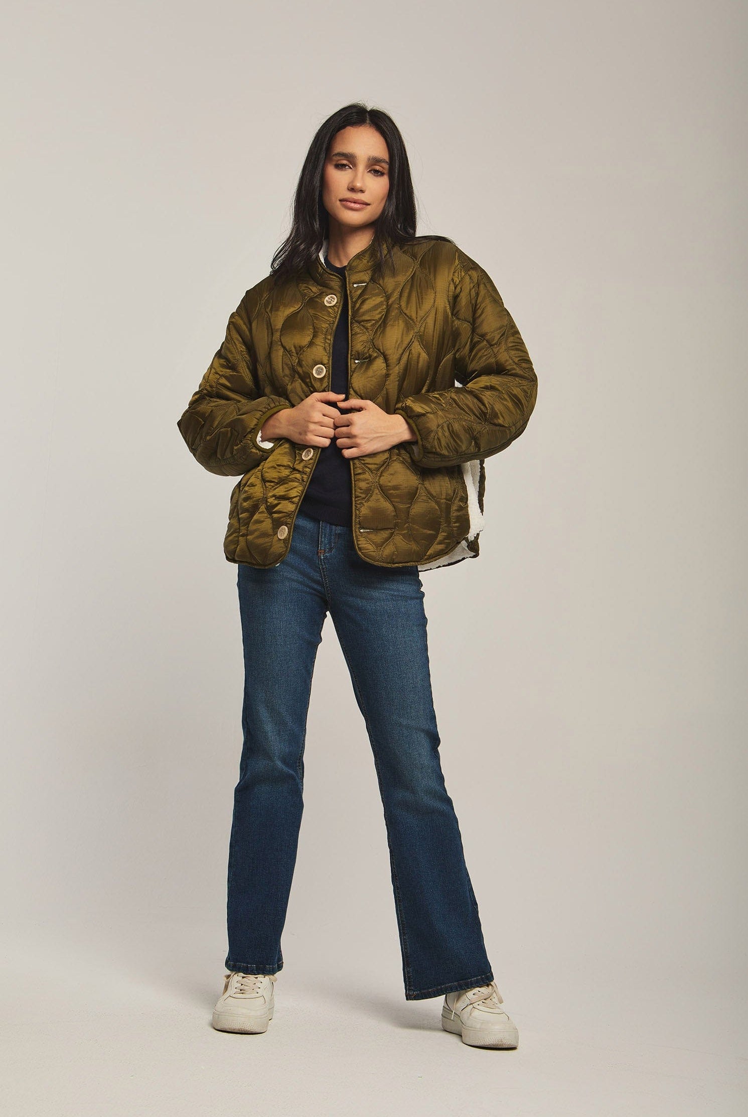 داليدرس جاكيت نسائي فرو كم طويل بجيوب أمامية الكاكي