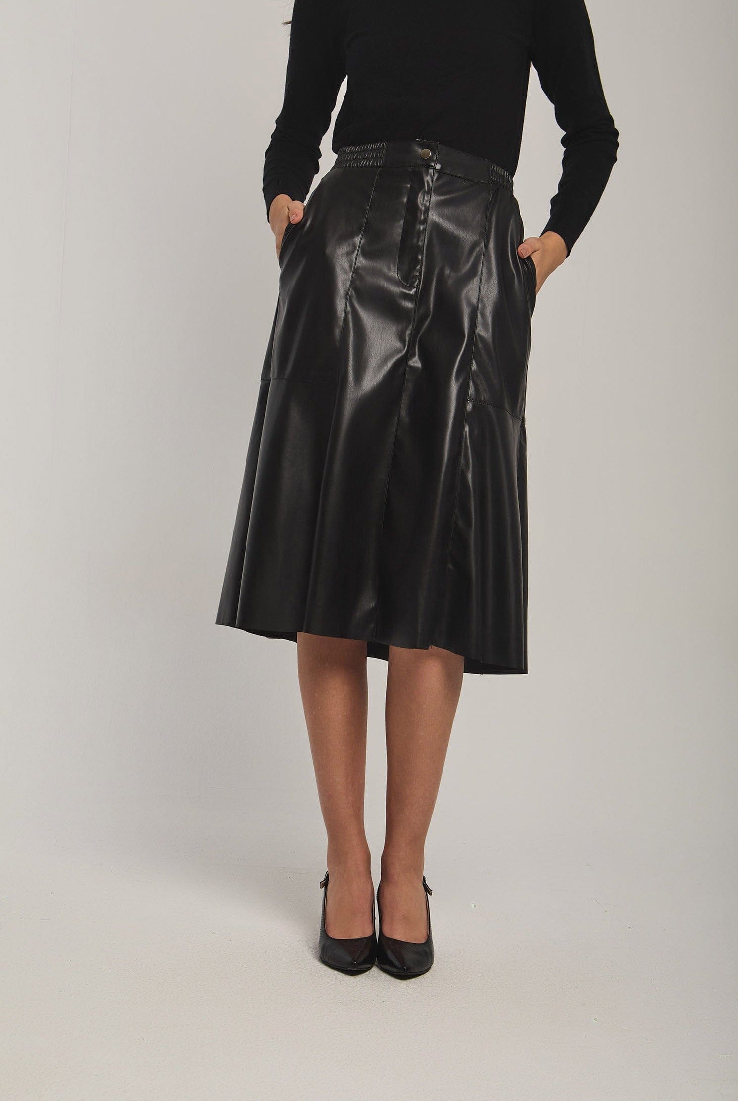 داليدرس تنورة نسائية قصيرة جلد أسود