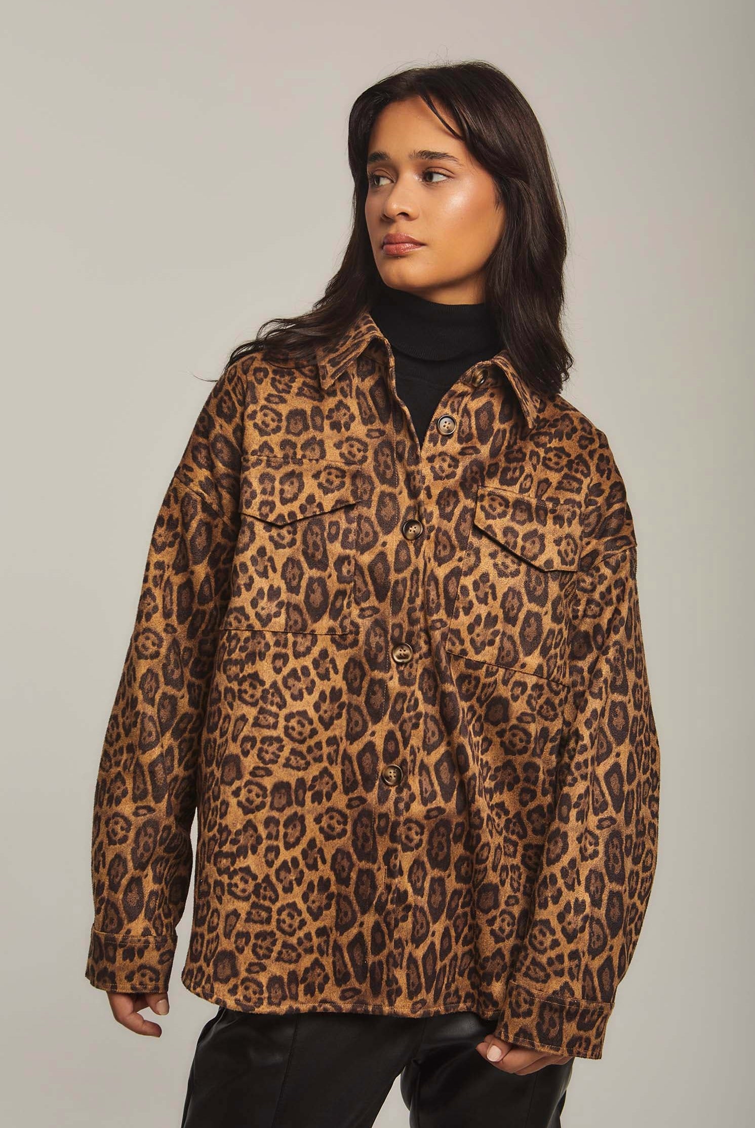 داليدرس قميص ثقيل نسائي بطبعة تايجر فهد