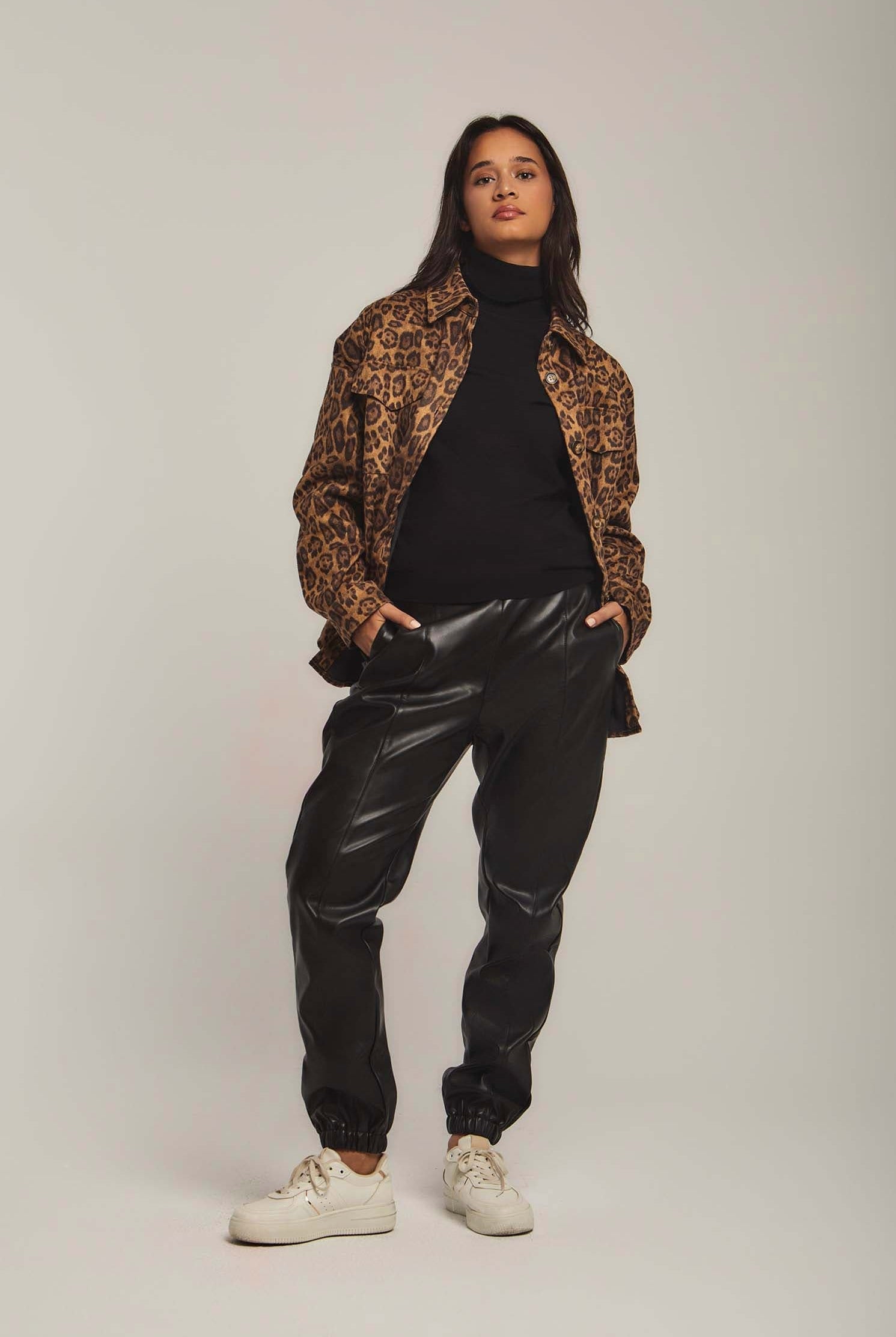 داليدرس قميص ثقيل نسائي بطبعة تايجر فهد