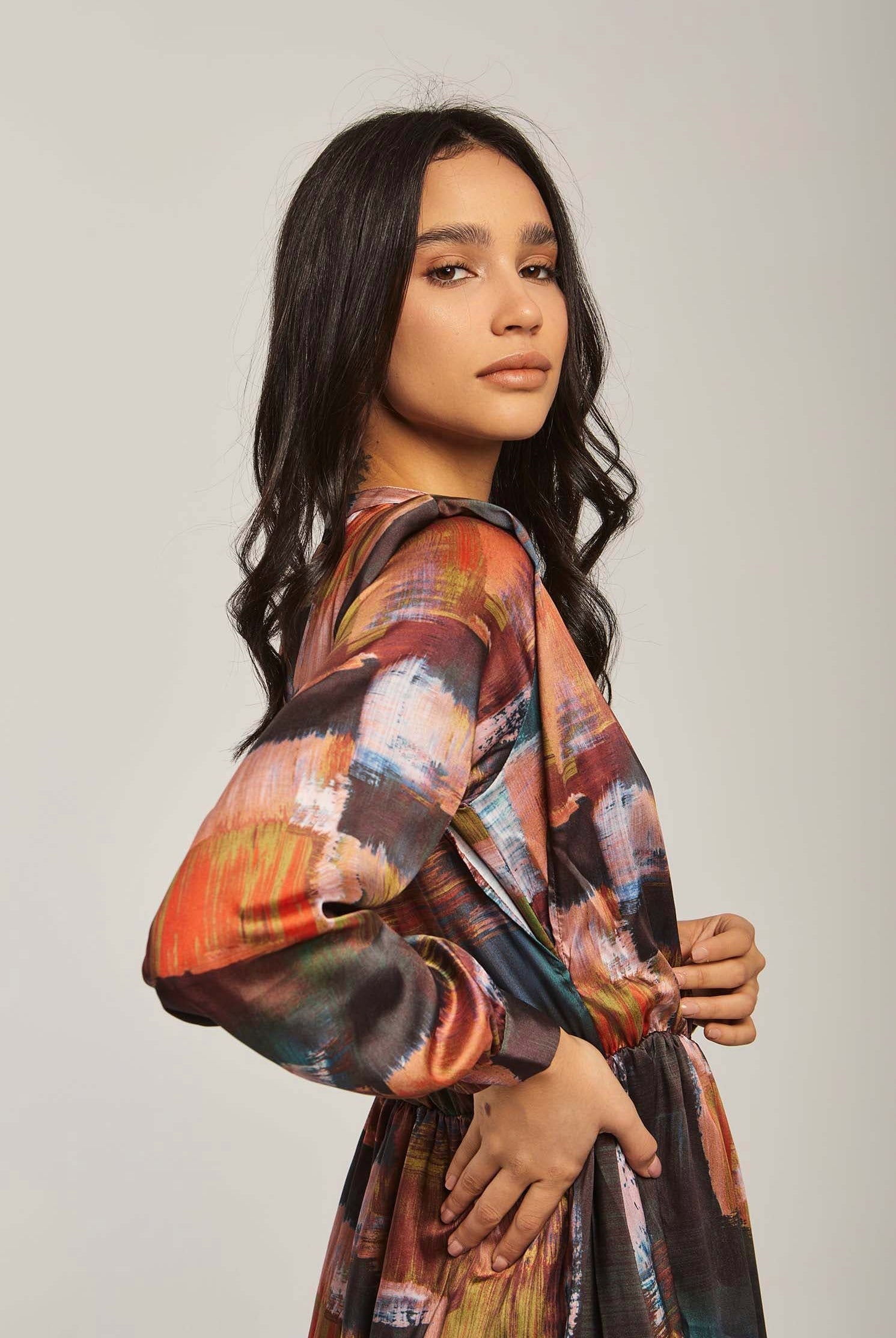 داليدرس فستان نسائي ميدي منقوش كم طويل متعدد الألوان