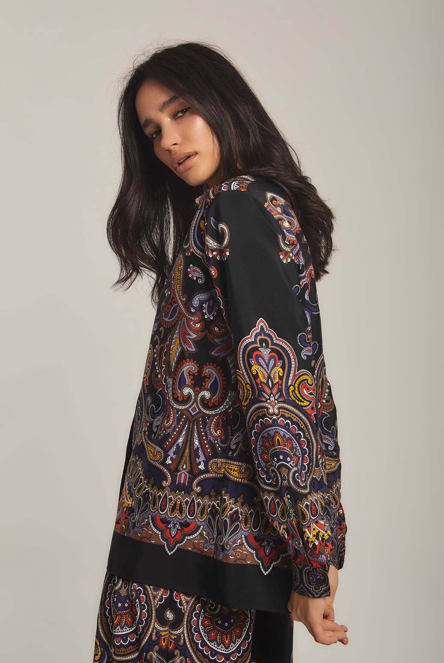 داليدرس بلوزة نسائية مزخرفة شيفون متعدد الألوان