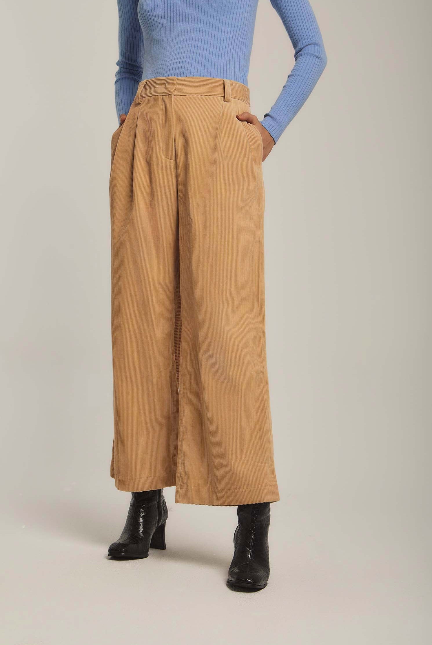 داليدرس بنطال نسائي مضلع بكسرات أصفر شاحب