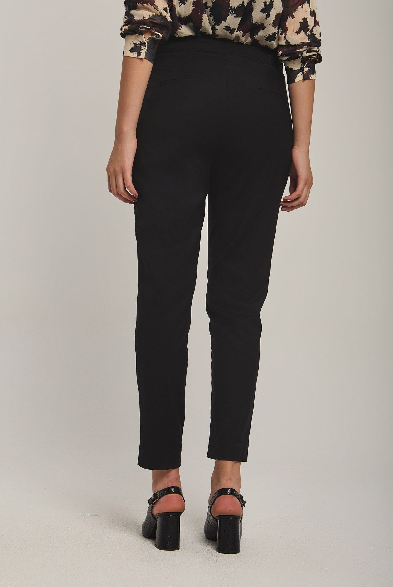 داليدرس بنطال نسائي رمي سادة بأزرار على الجانبين أسود