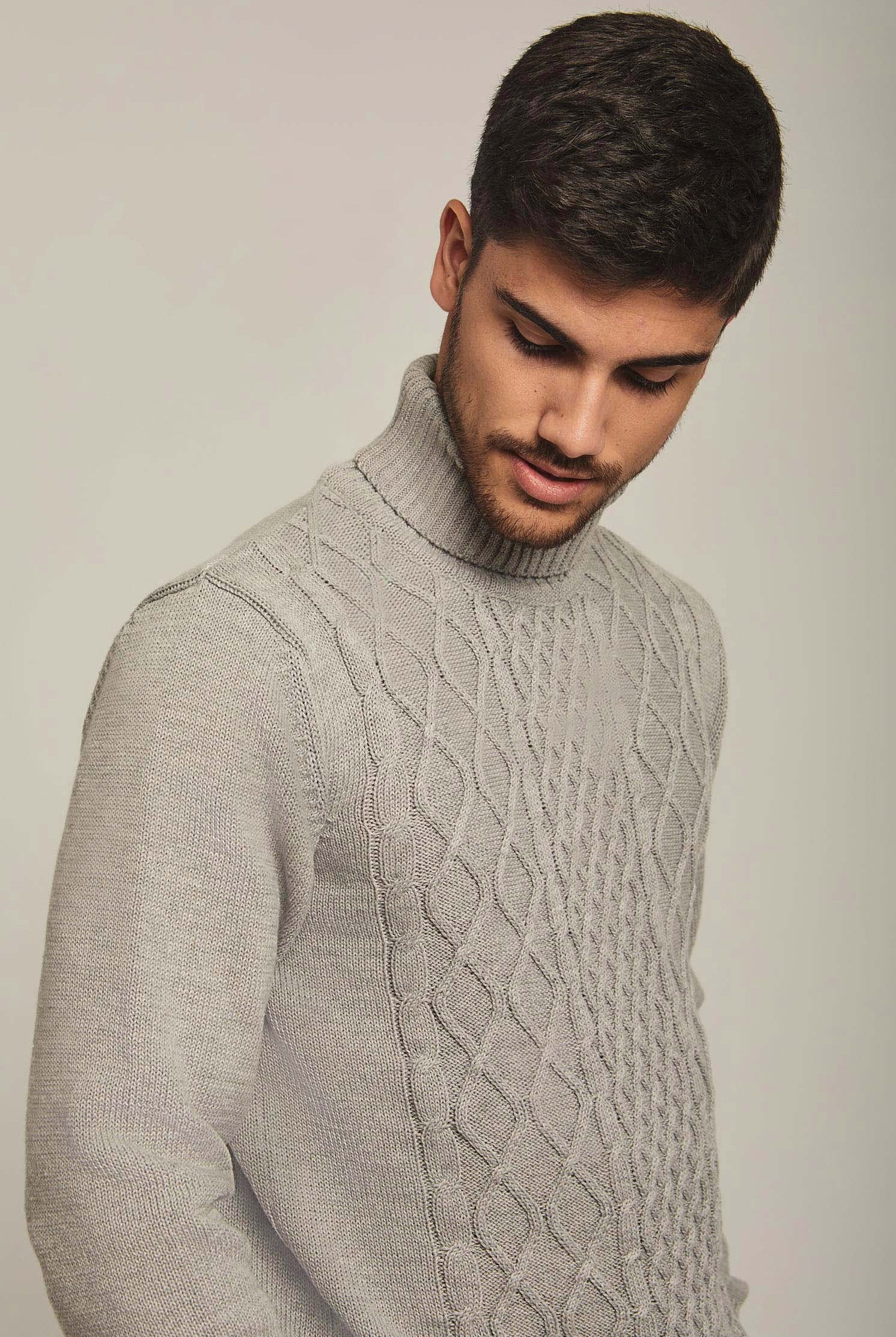 داليدرس بلوفر رجالي مشغول وياقه عاليه