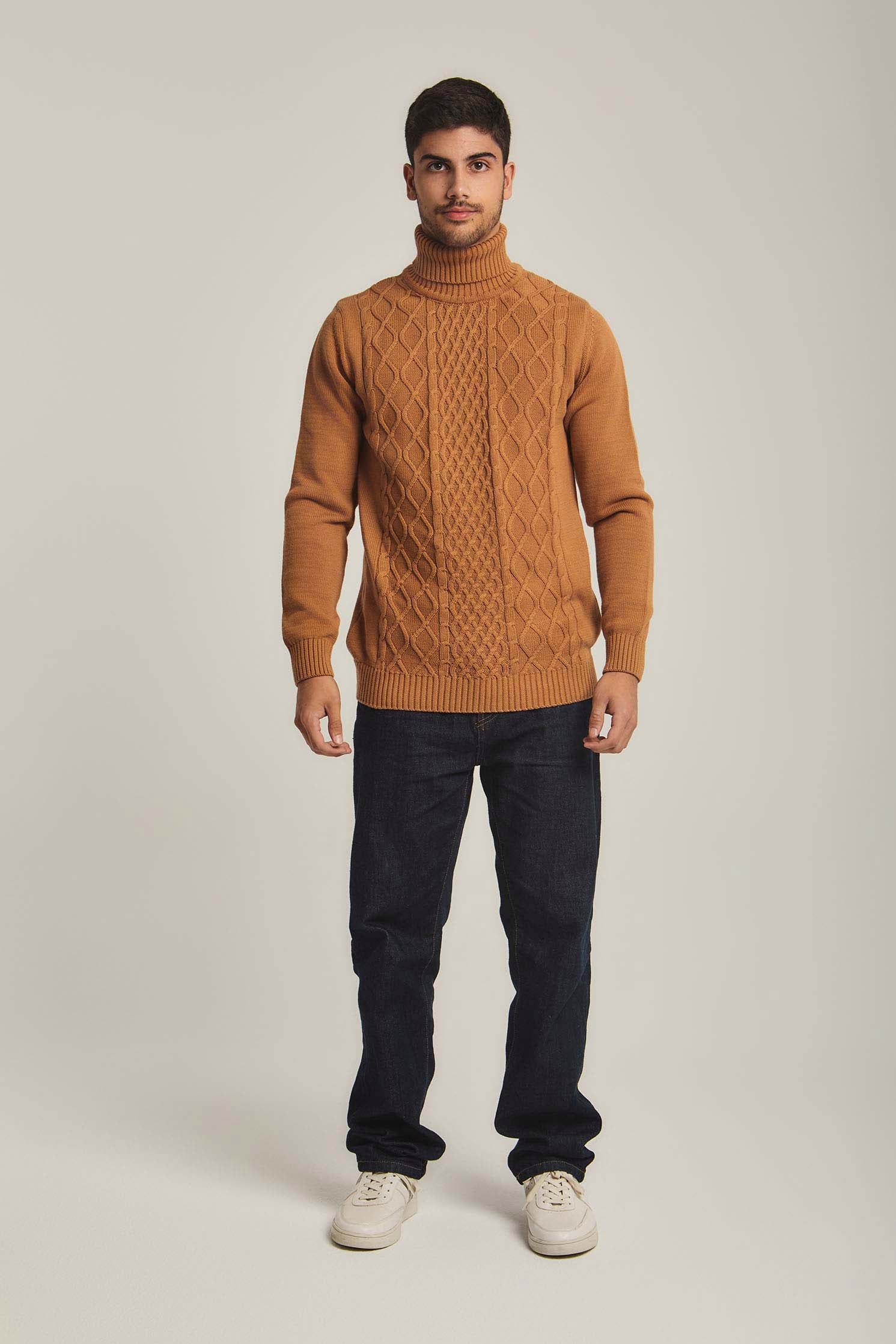 داليدرس بلوفر رجالي مشغول وياقه عاليه