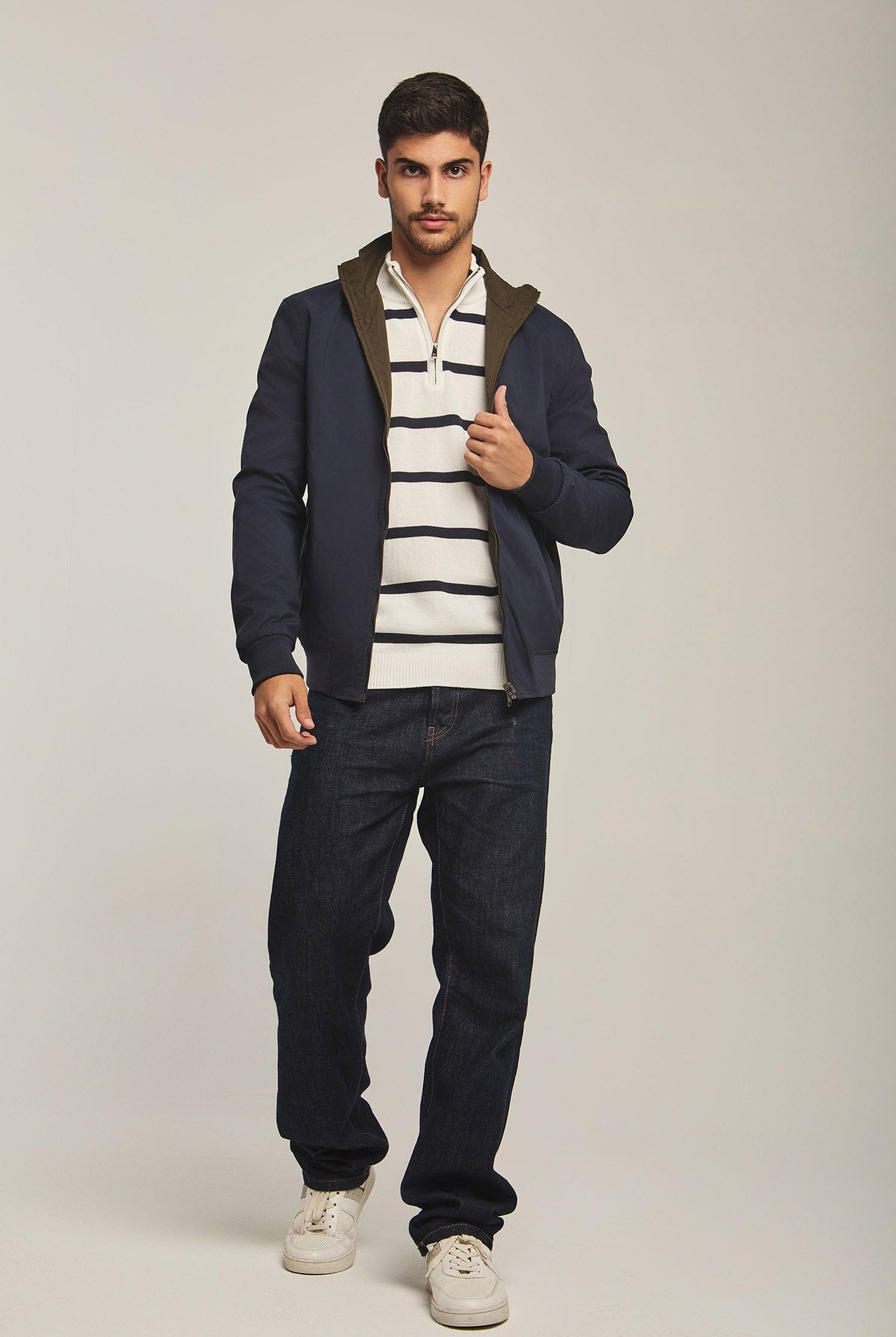 داليدرس جاكت رجالي سادة بسوسته وجيوب من الجنب