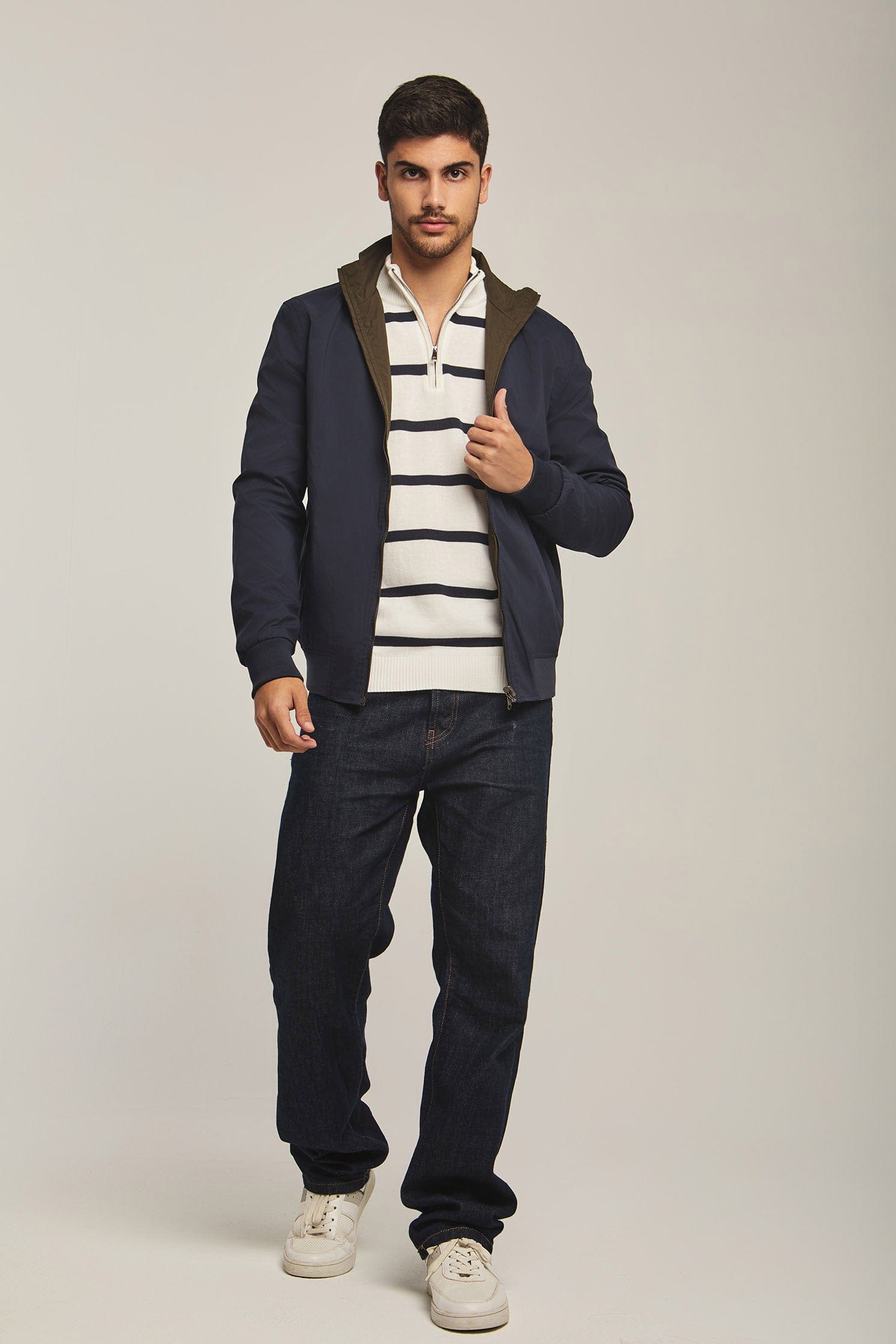 داليدرس جاكت رجالي سادة بسوسته وجيوب من الجنب