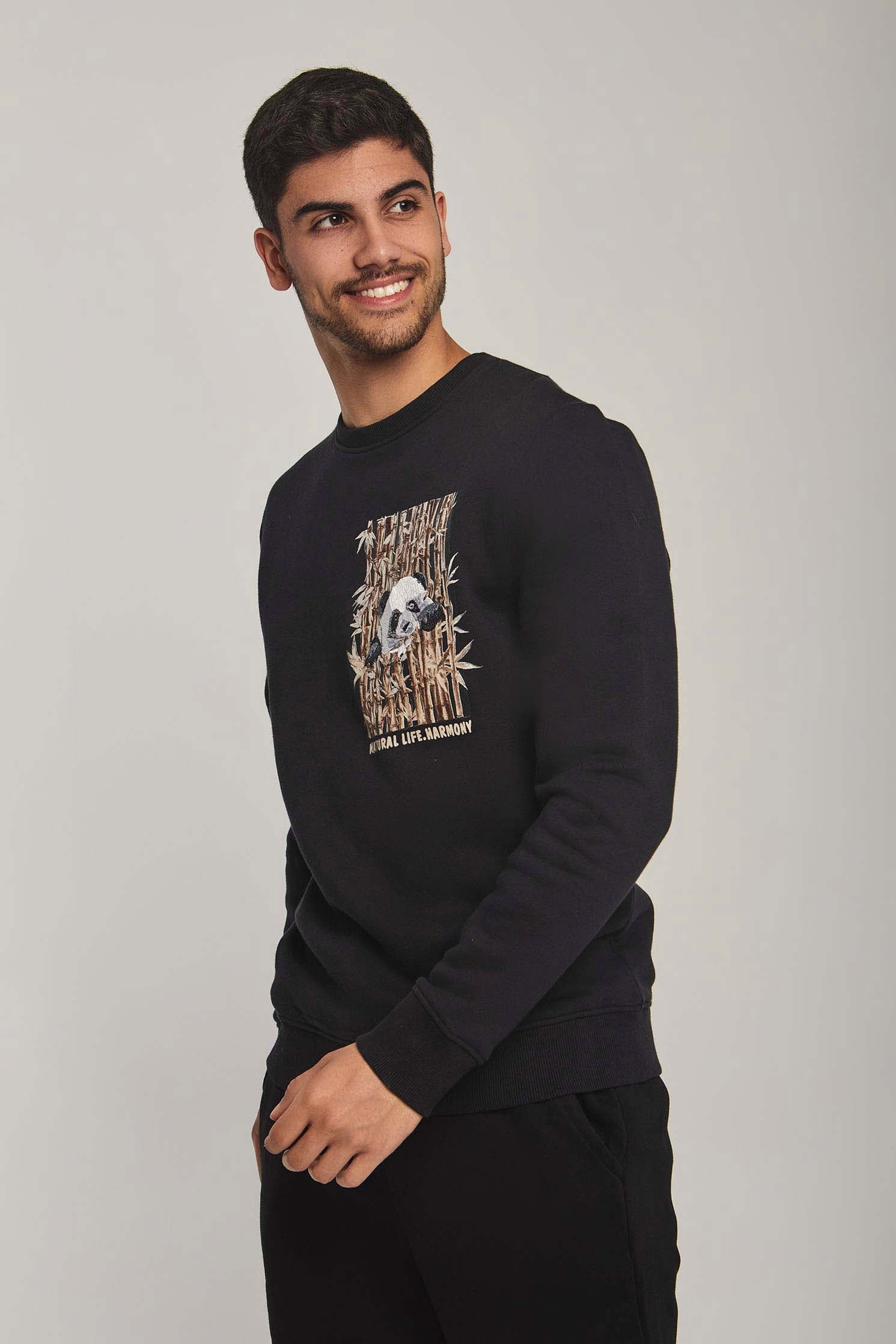 داليدرس سويت شيرت رجالي برسمة باندا أسود