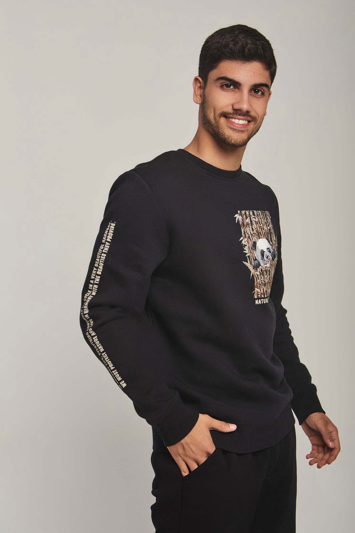 داليدرس سويت شيرت رجالي برسمة باندا أسود