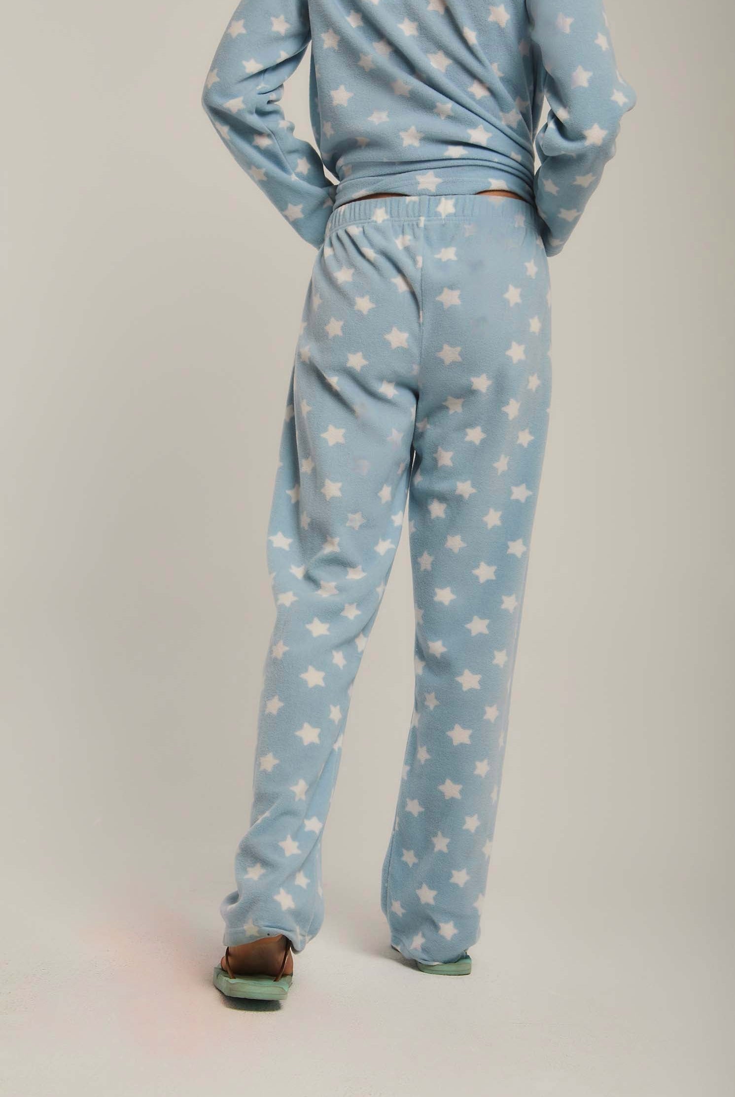داليدرس بيجامة نسائية بنمط نجوم أزرق فاتح