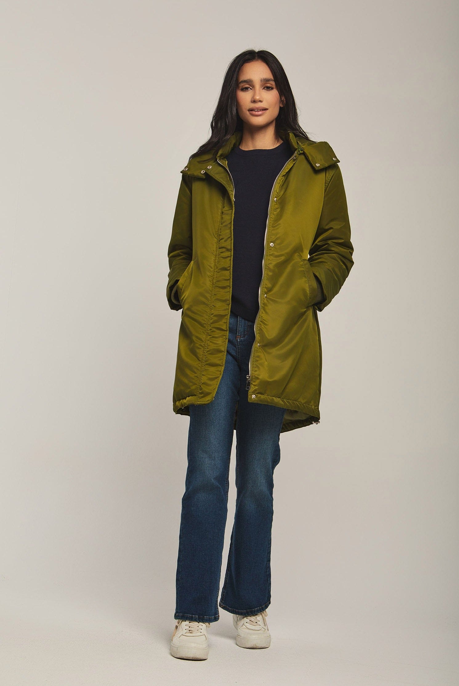 داليدرس جاكيت نسائي طويل بمب كم طويل أخضر