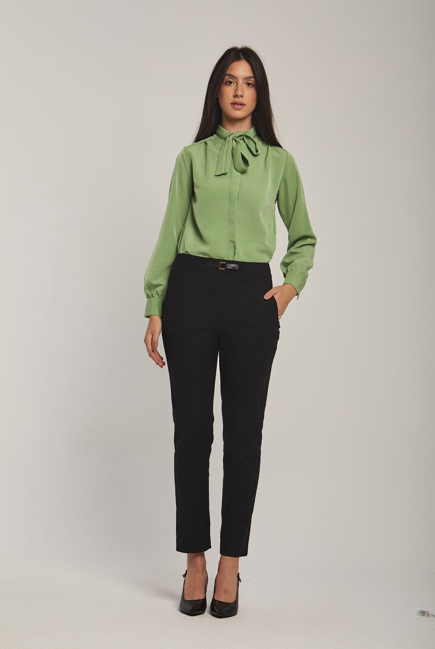 داليدرس بنطال نسائي ضيق رسمي بتوكة على الخصر أسود