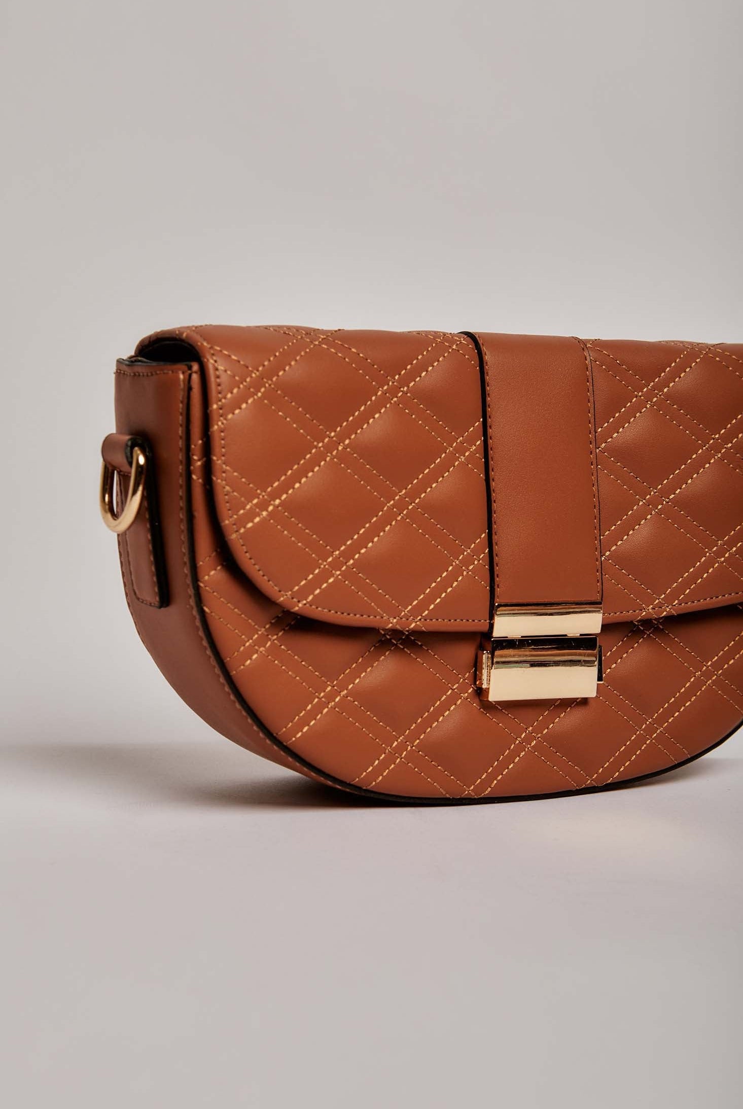 داليدرس شنطة جلد نسائي تطوى