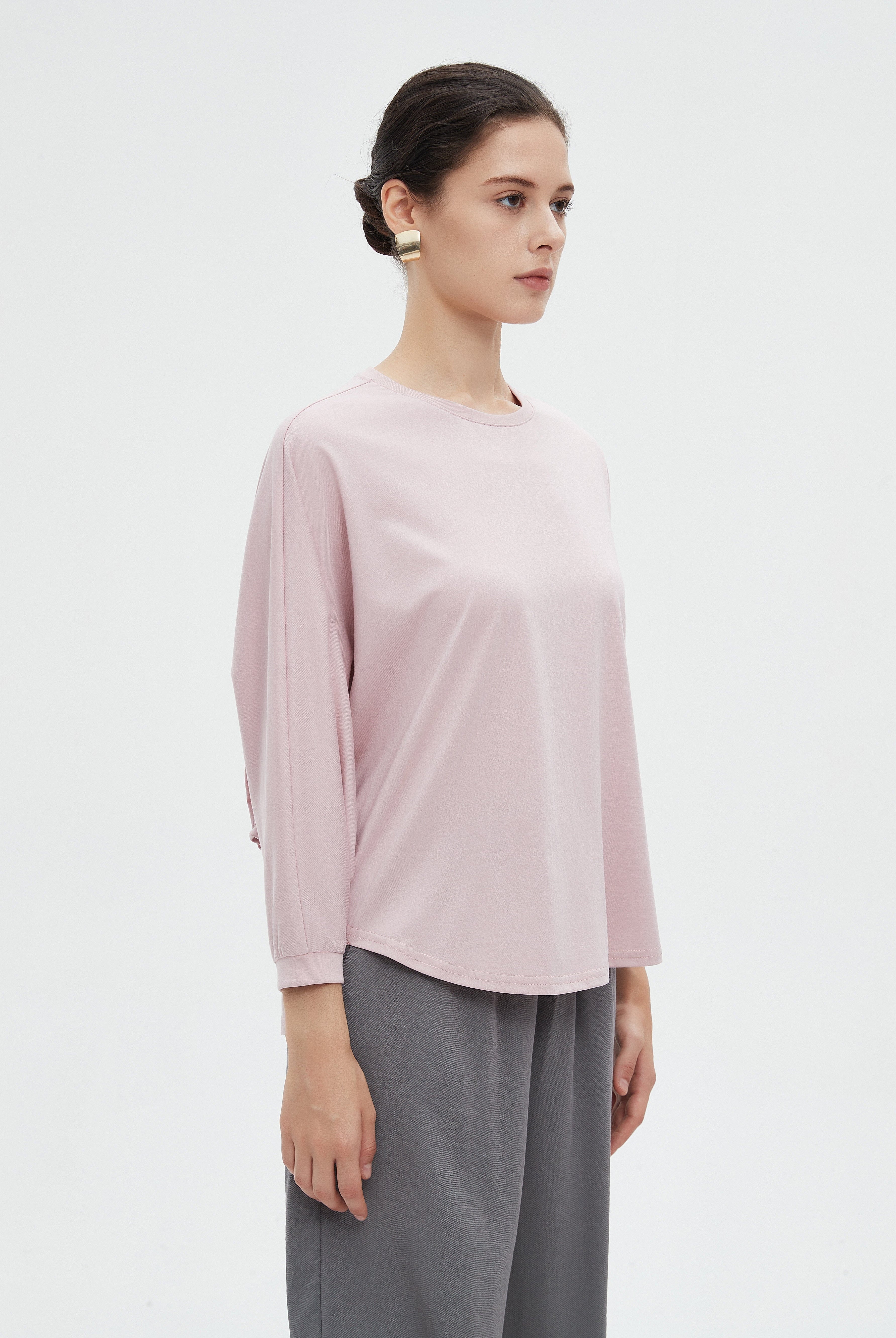 ميكا بلوزة طويلة نسائية بياقة وكم طويل وأزرار أمامية