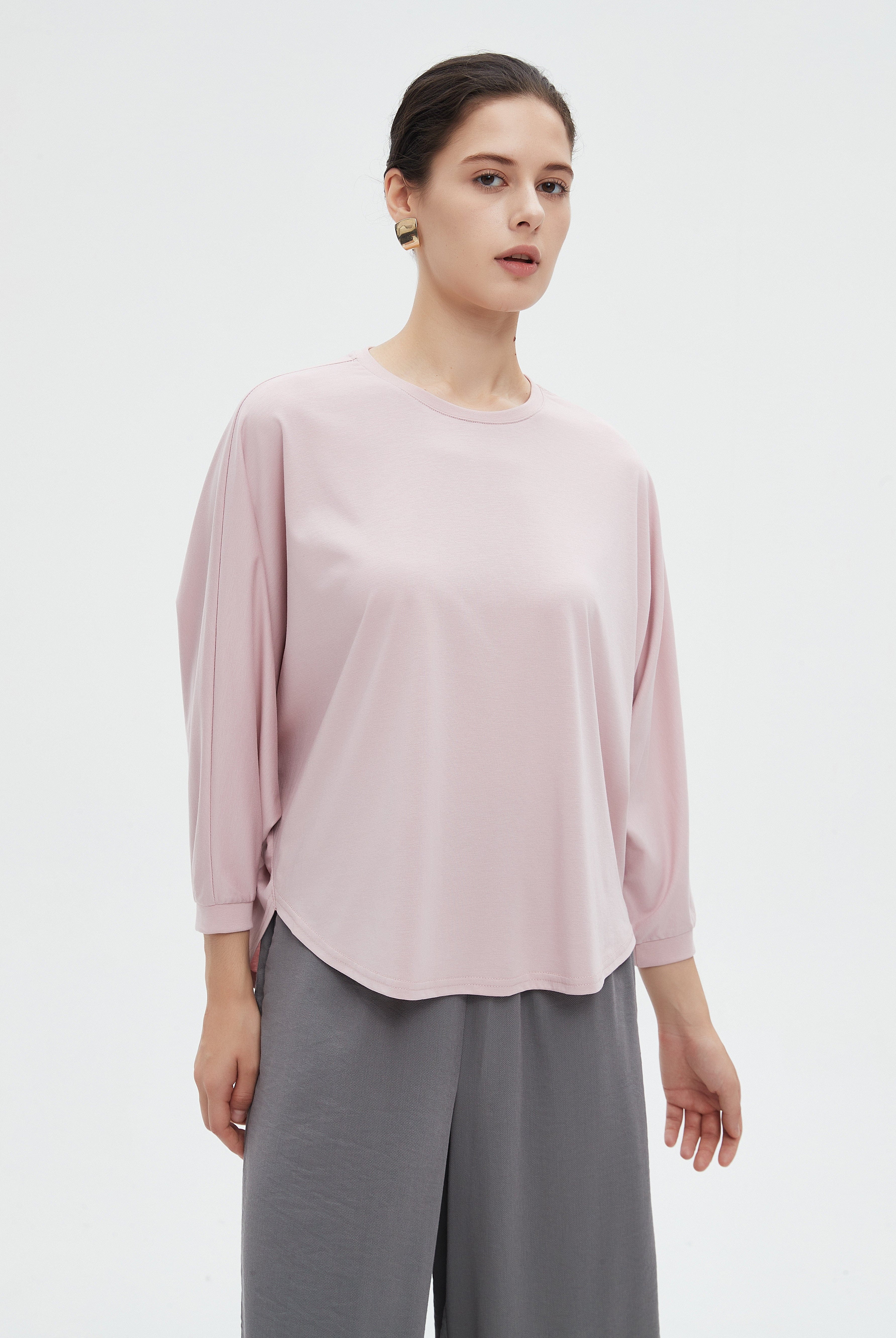 ميكا بلوزة طويلة نسائية بياقة وكم طويل وأزرار أمامية