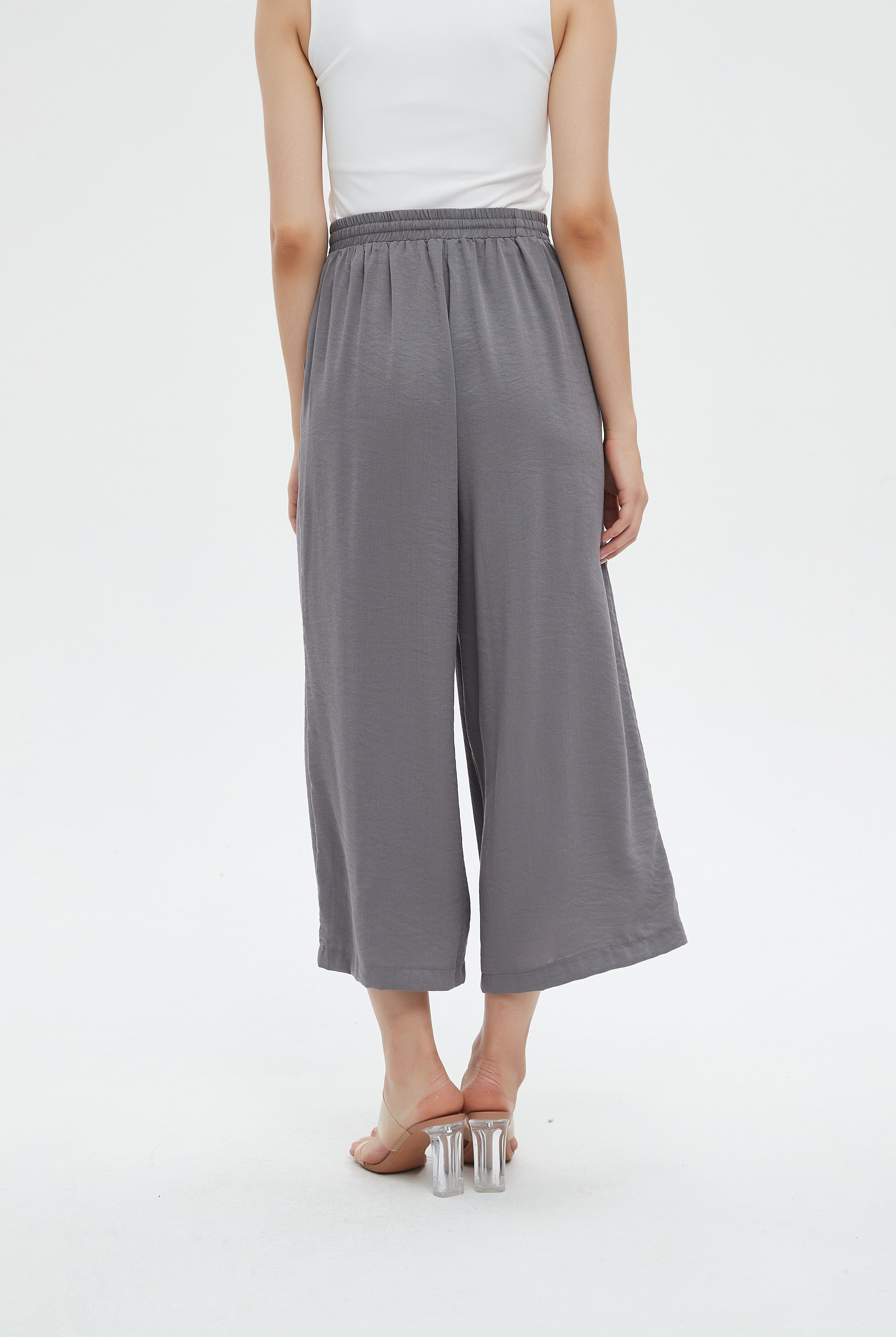 ميكا بنطلون نسائي 3/4 برجل منقوشة واسعة