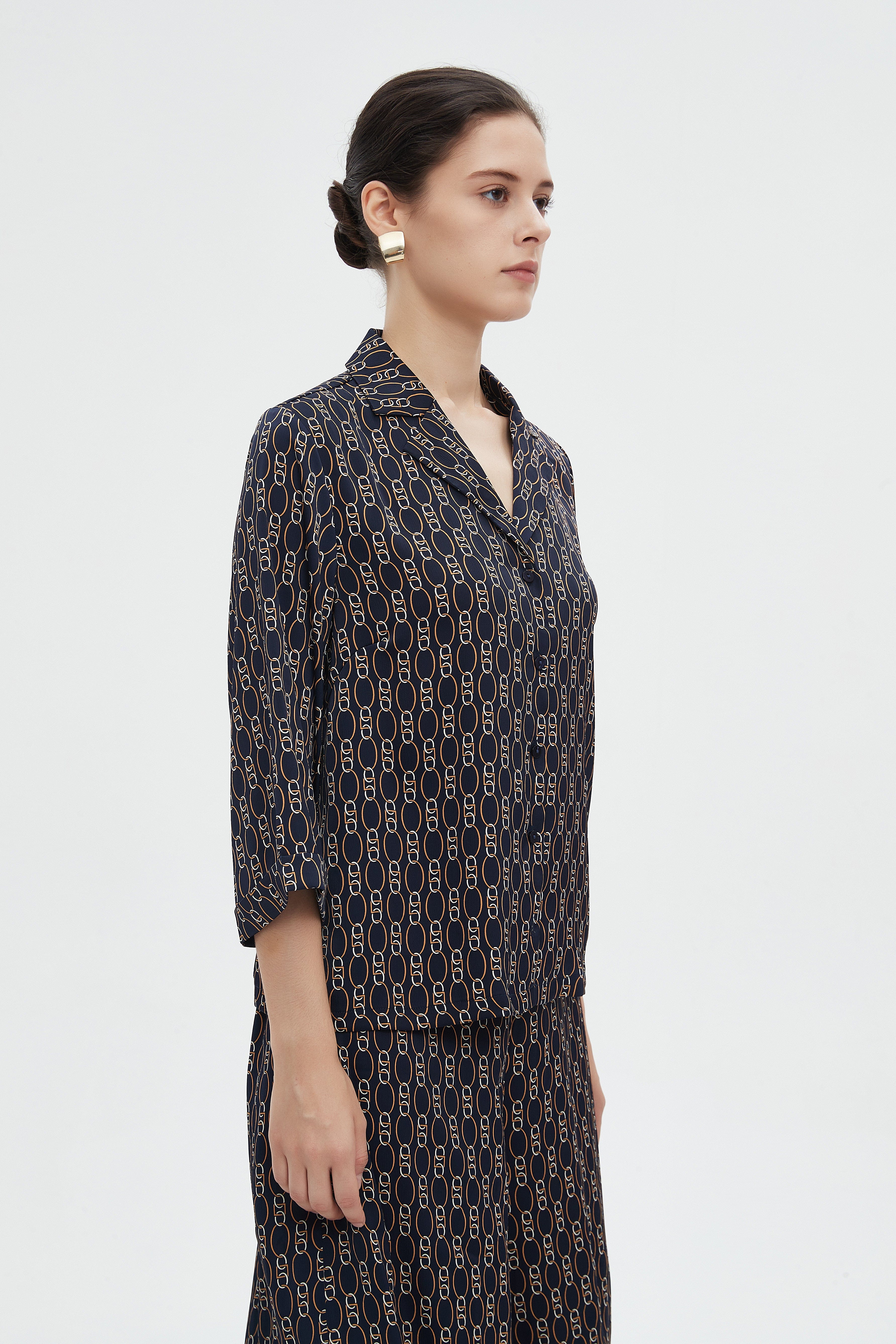 ميكا بلوزة نسائية 3/4 كم مشجرة بياقة