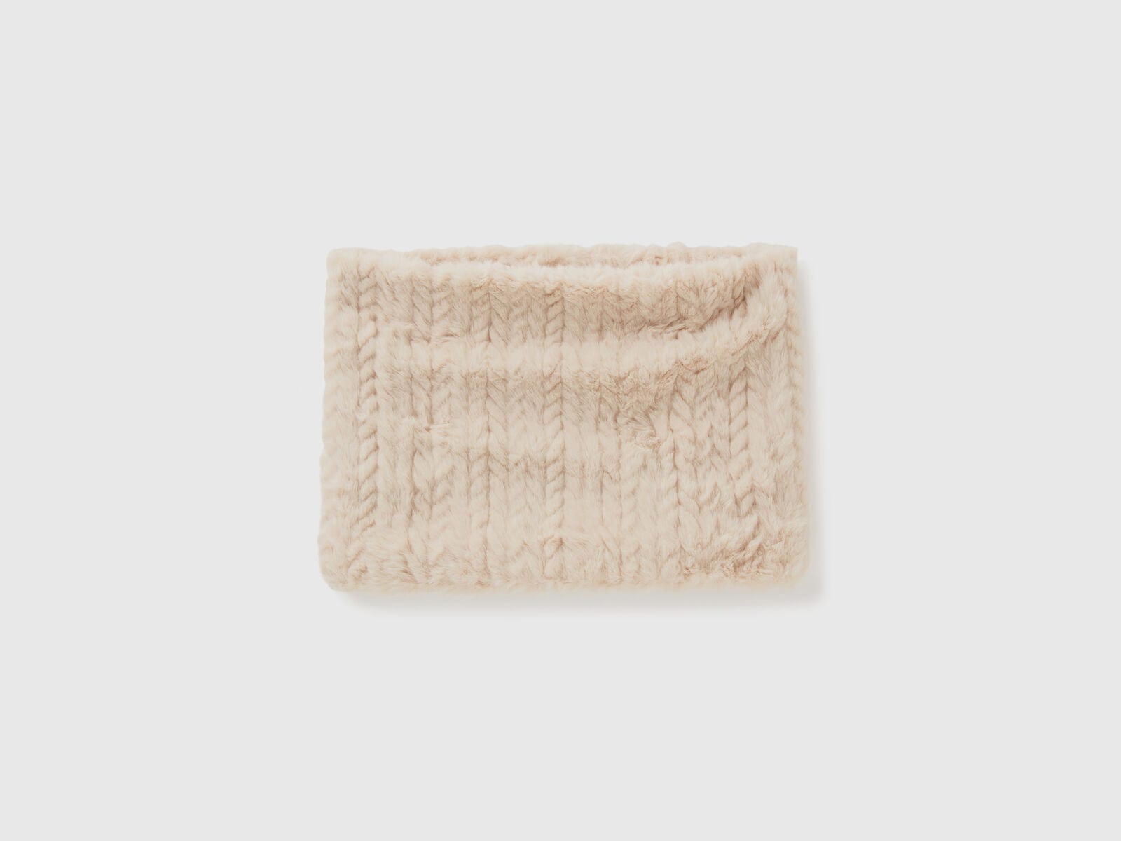 يونايتد كولورز اوف بينيتون رقبة صوف